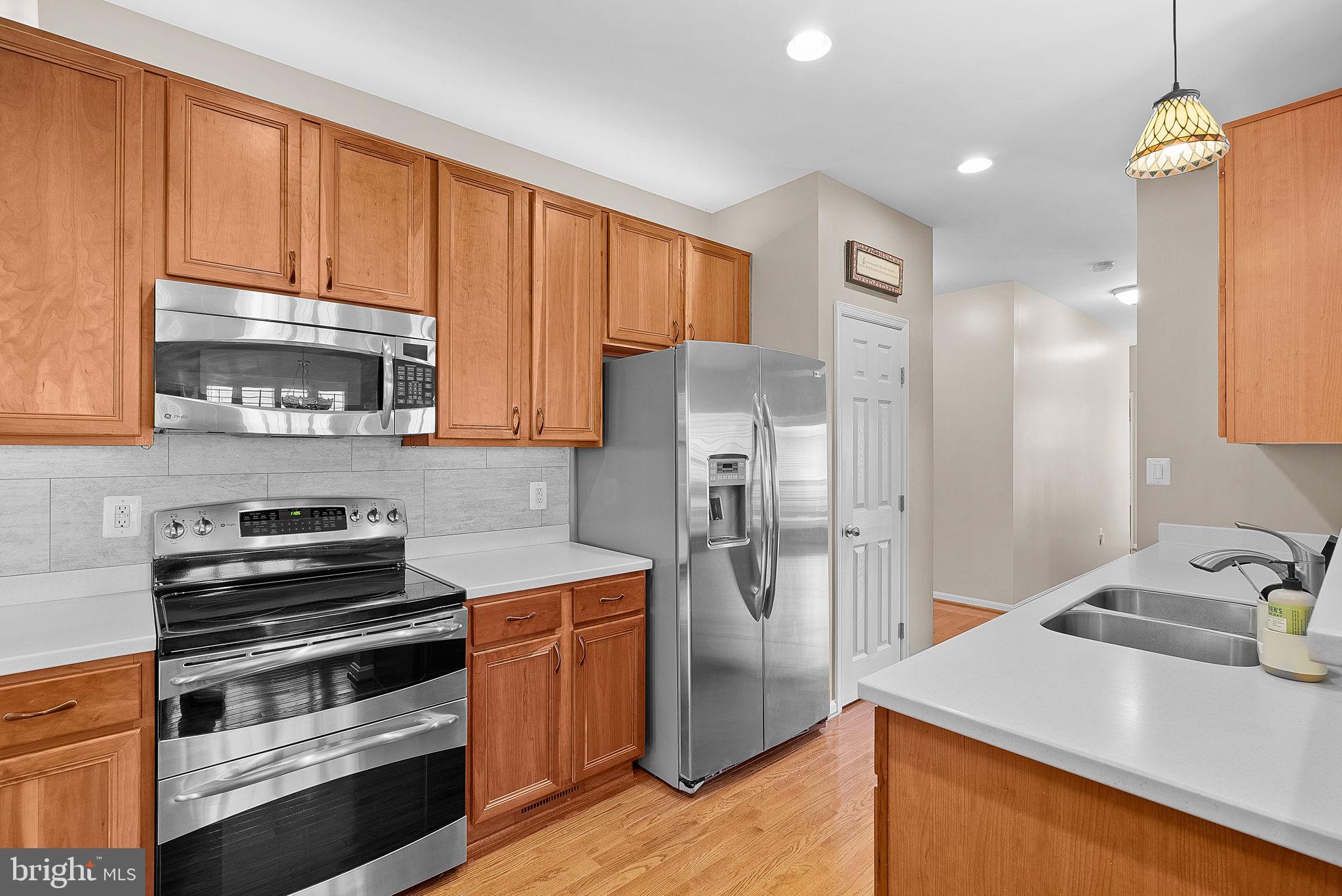 36038 Welland Dr