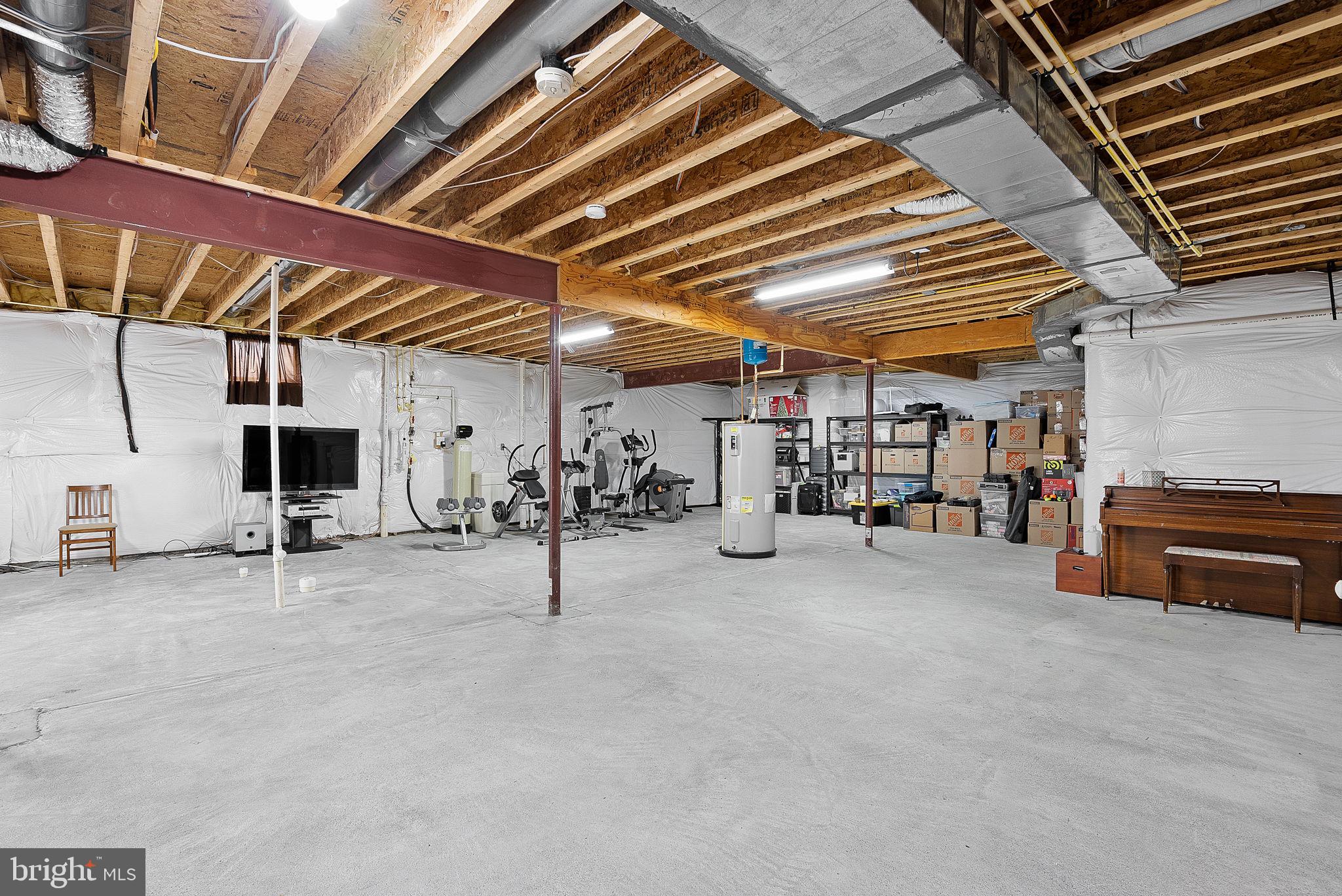 36038 Welland Dr