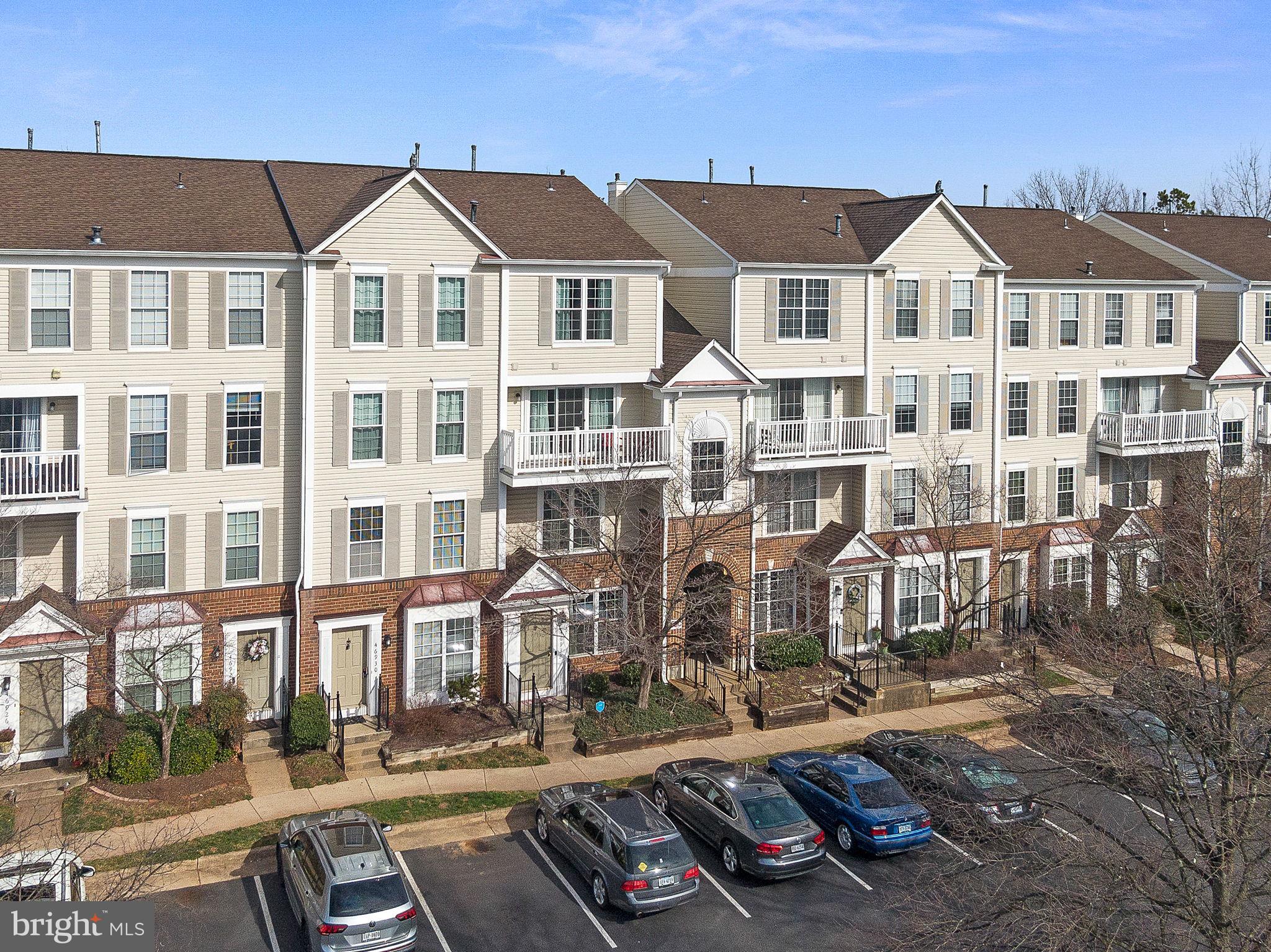 46934 Courtyard Sq #303