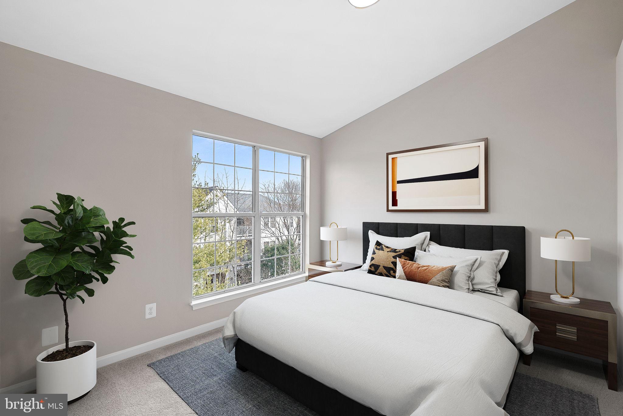 46934 Courtyard Sq #303