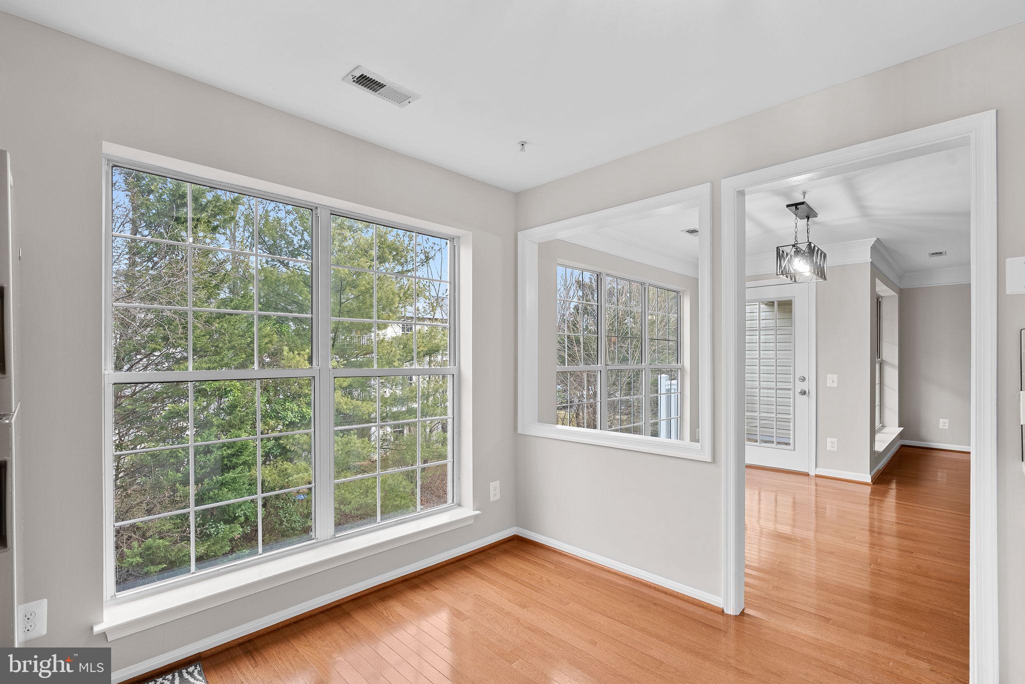 46934 Courtyard Sq #303