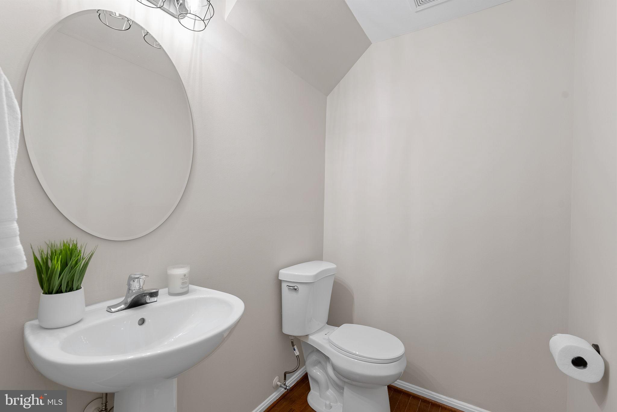 46934 Courtyard Sq #303