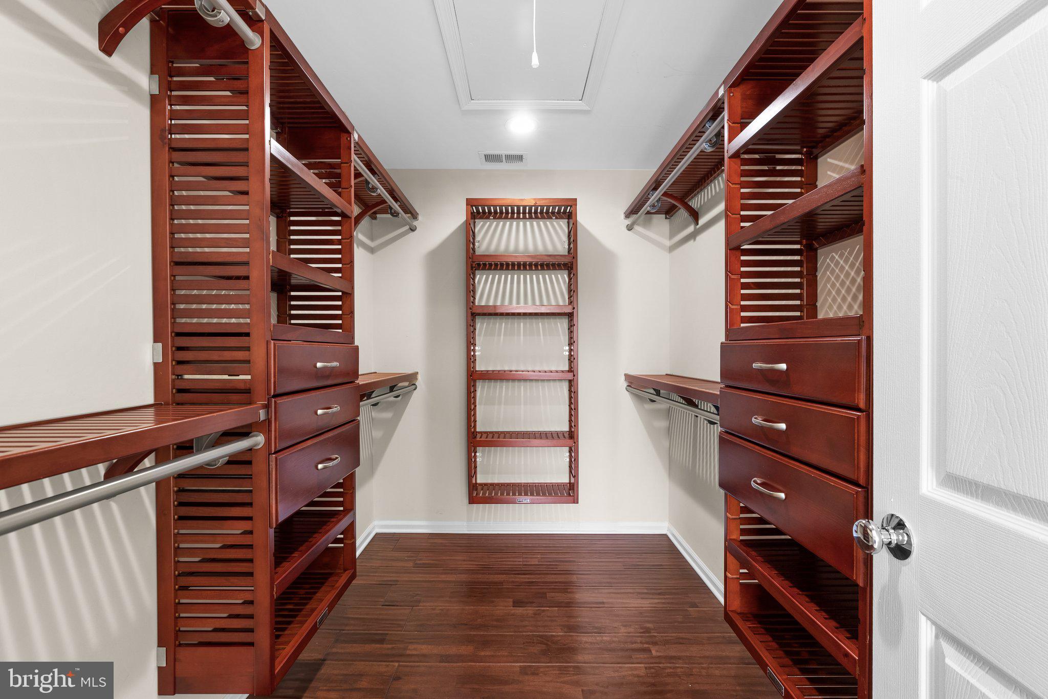 43107 Northlake Overlook Ter