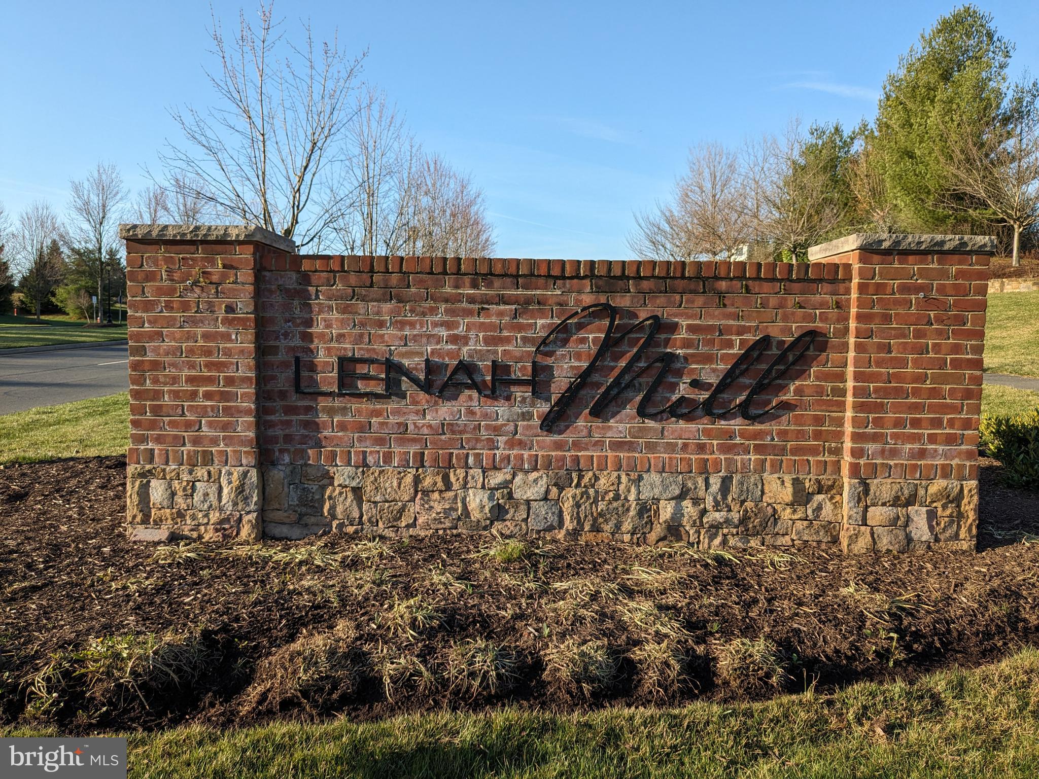 Lenah Rd