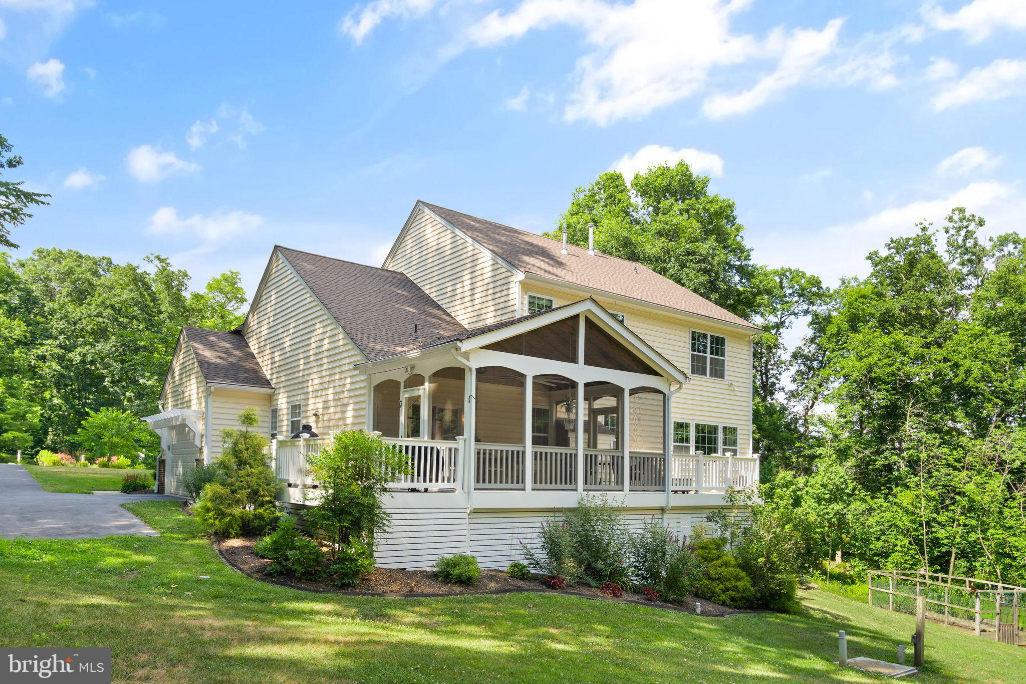37123 Walnut Ridge Pl