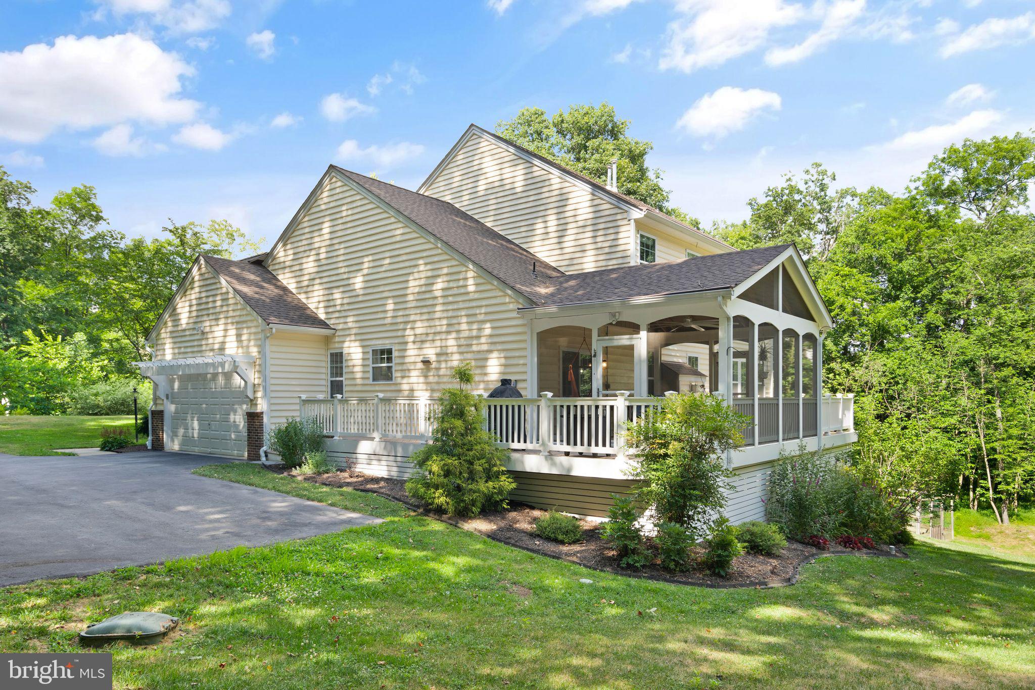 37123 Walnut Ridge Pl