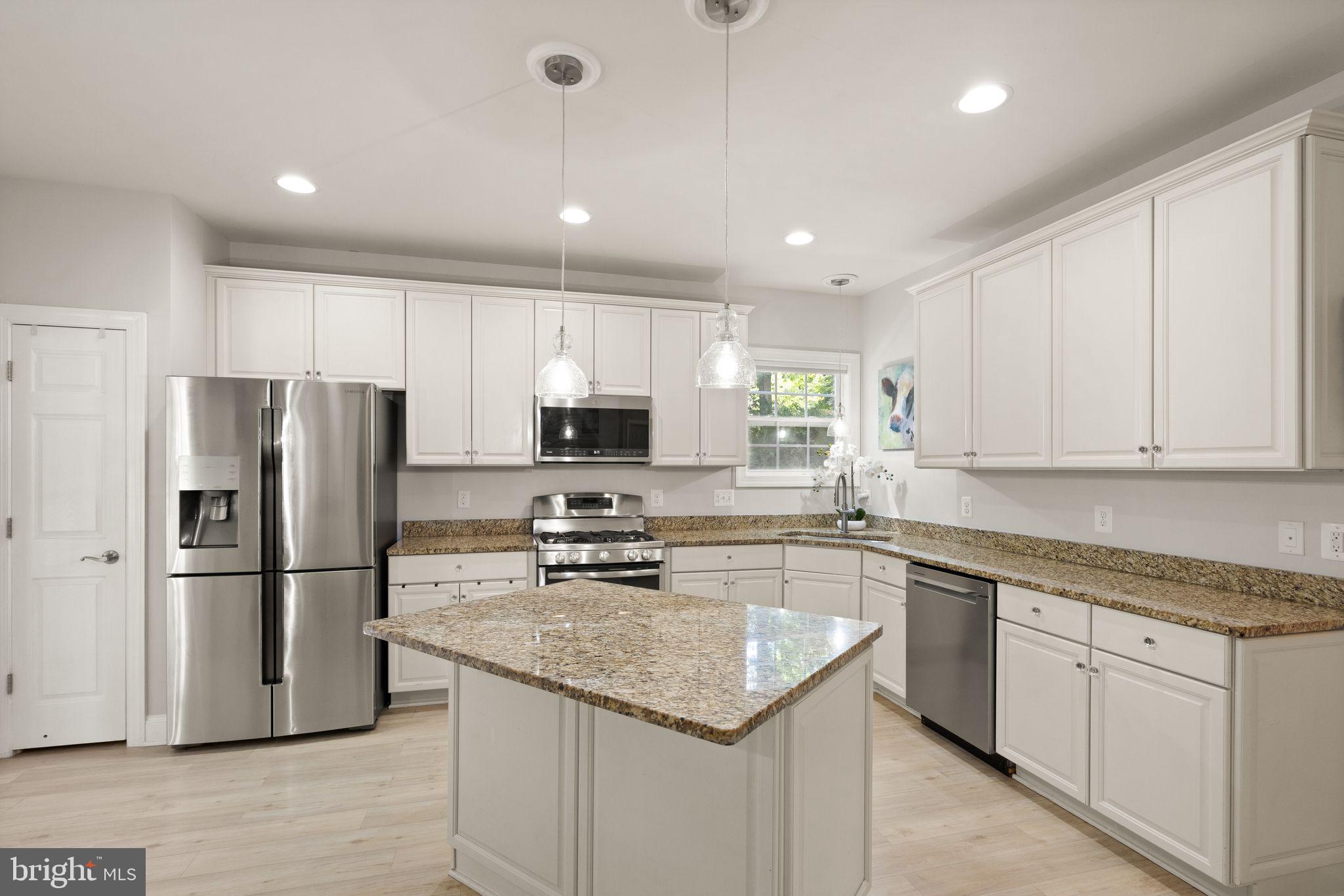 37123 Walnut Ridge Pl