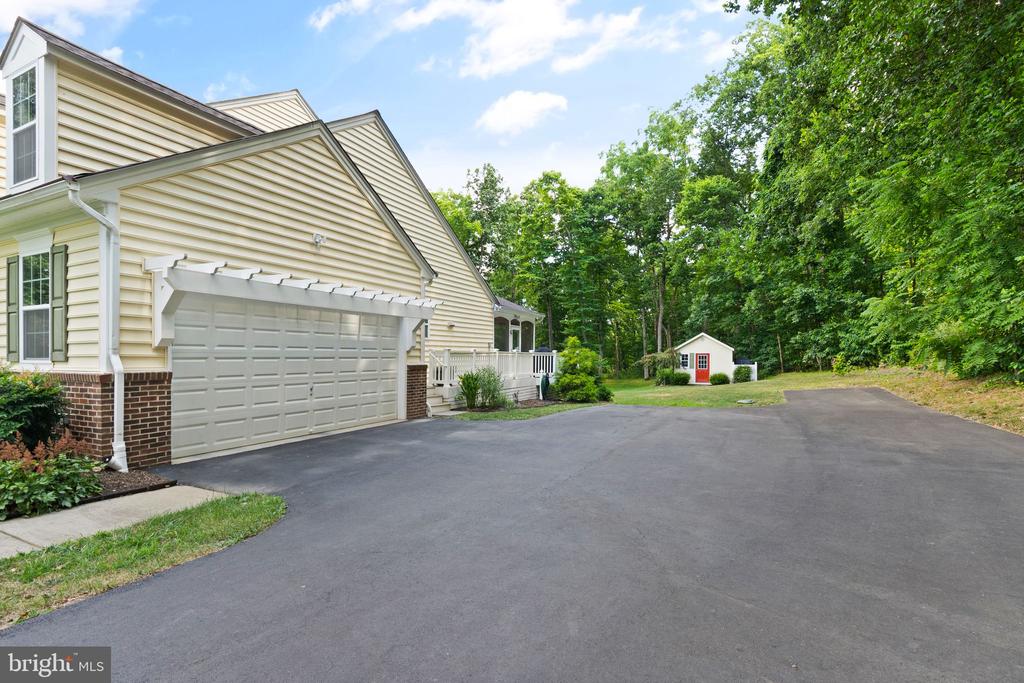 37123 Walnut Ridge Pl