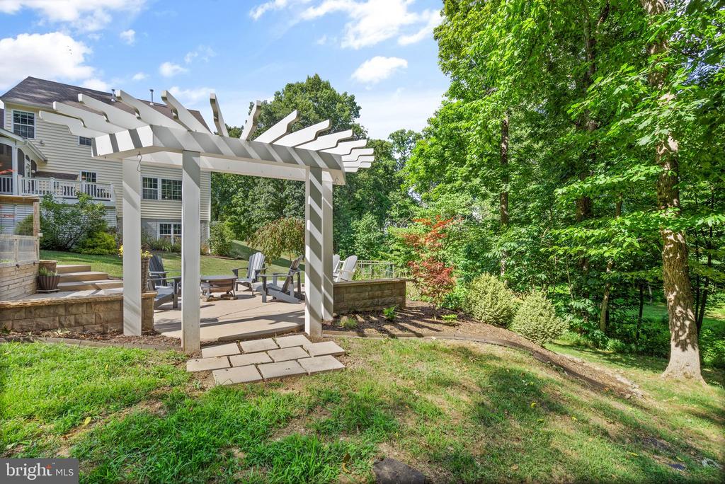 37123 Walnut Ridge Pl