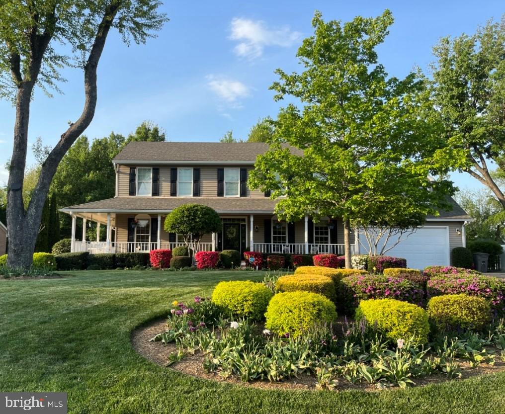 811 W Country Club Dr