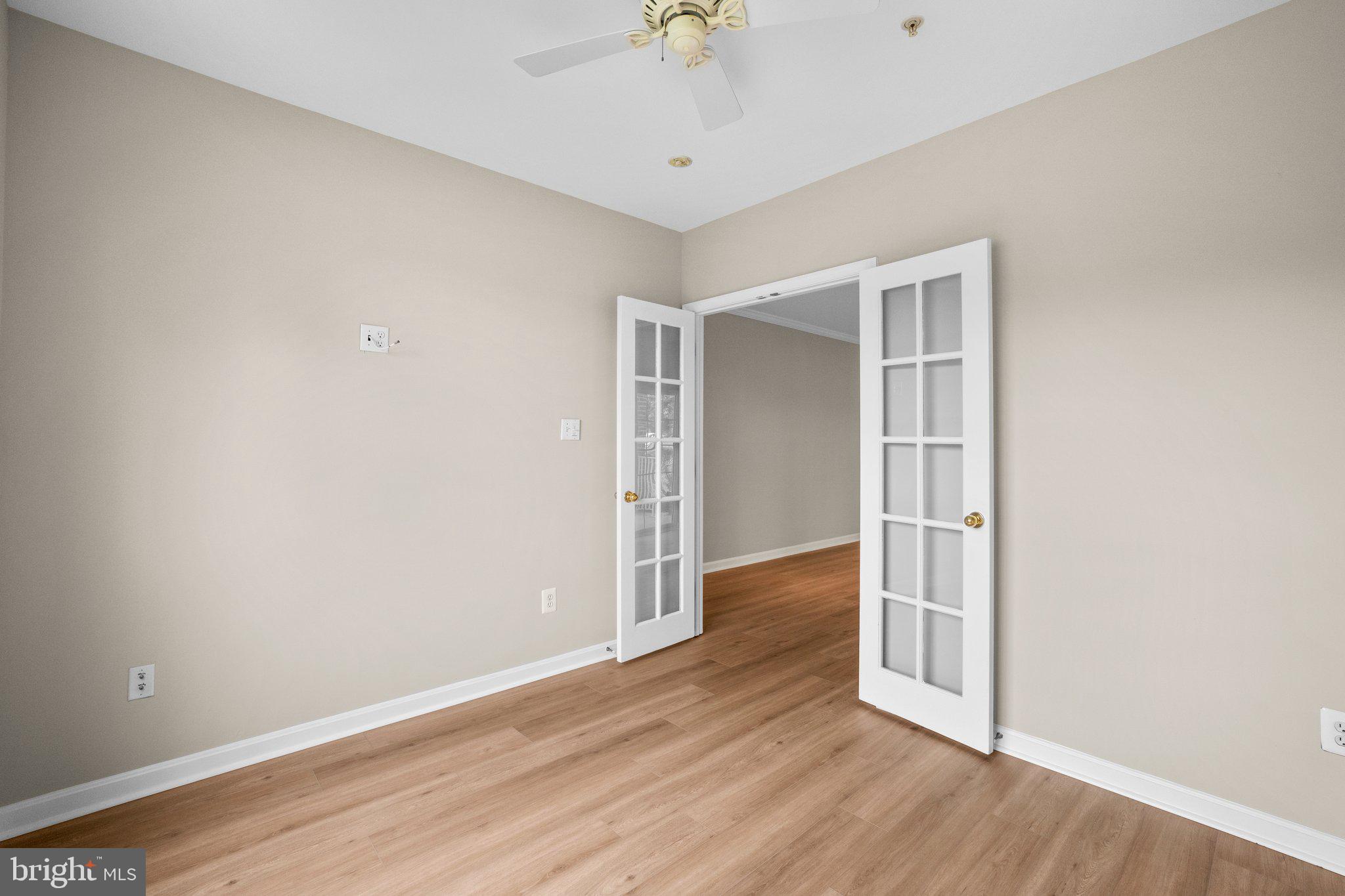 25260 Lake Shore Sq #101