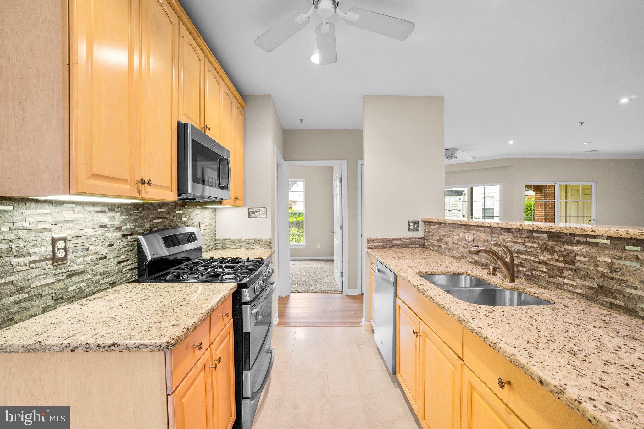 25260 Lake Shore Sq #101