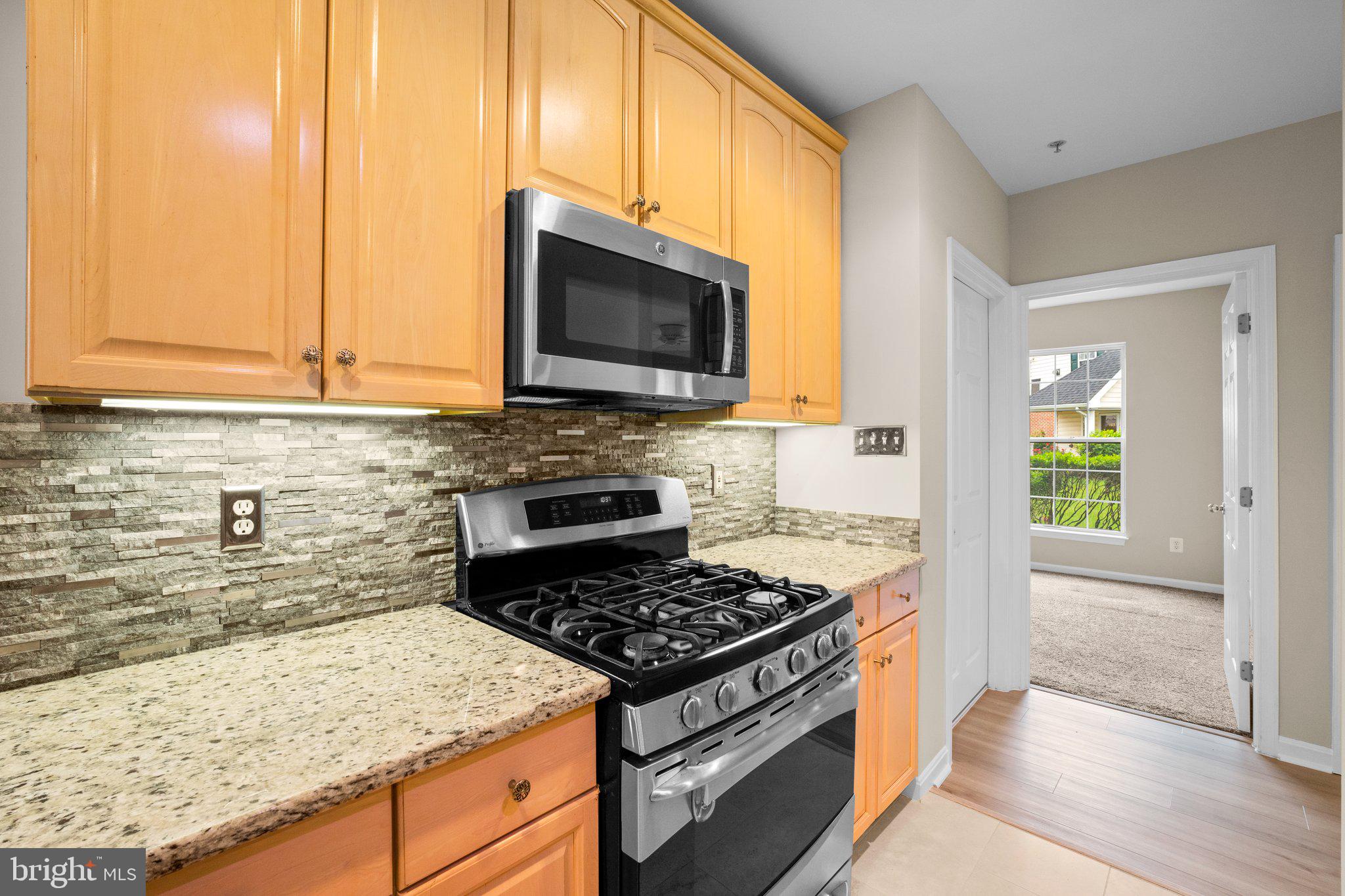 25260 Lake Shore Sq #101