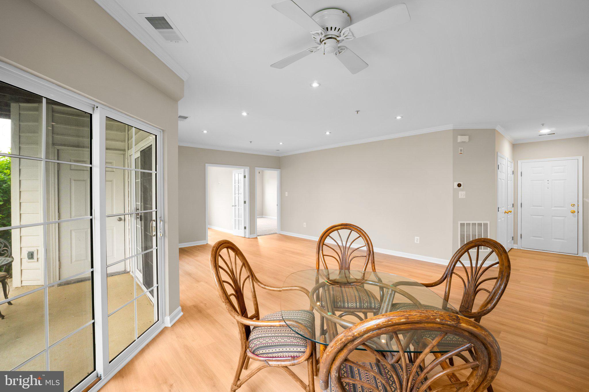 25260 Lake Shore Sq #101