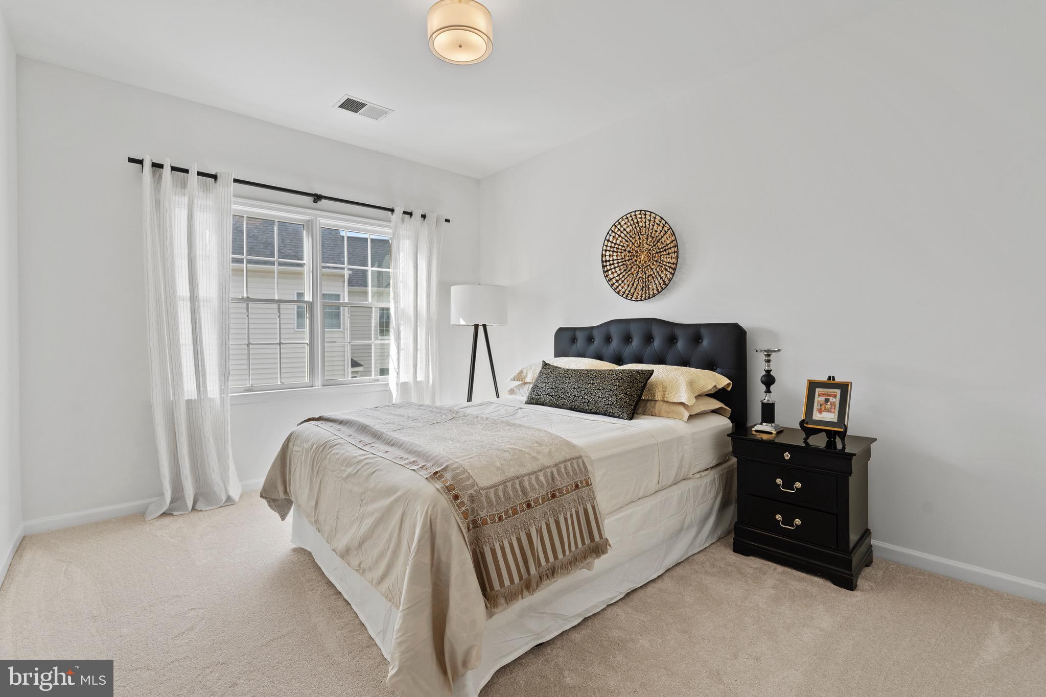 43576 Warden Dr