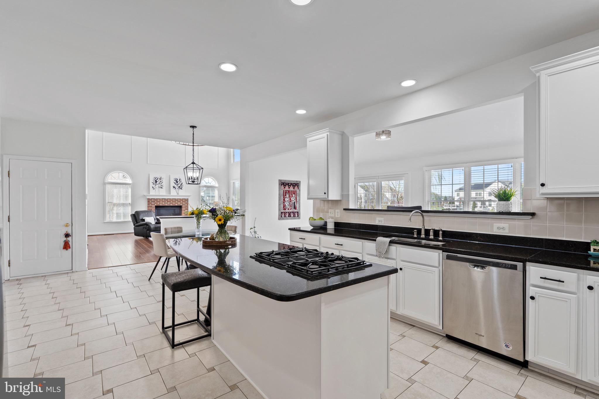 43576 Warden Dr
