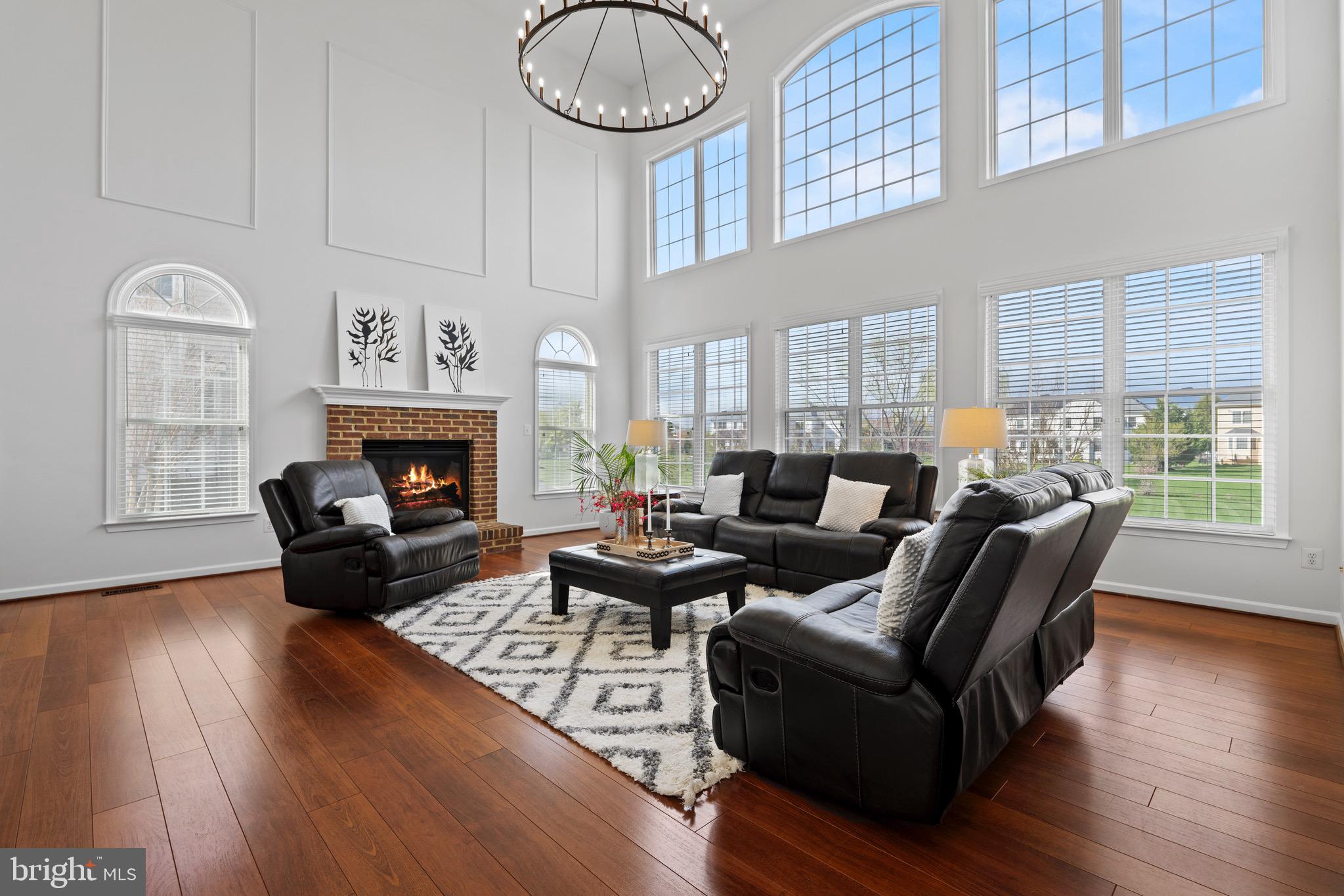 43576 Warden Dr