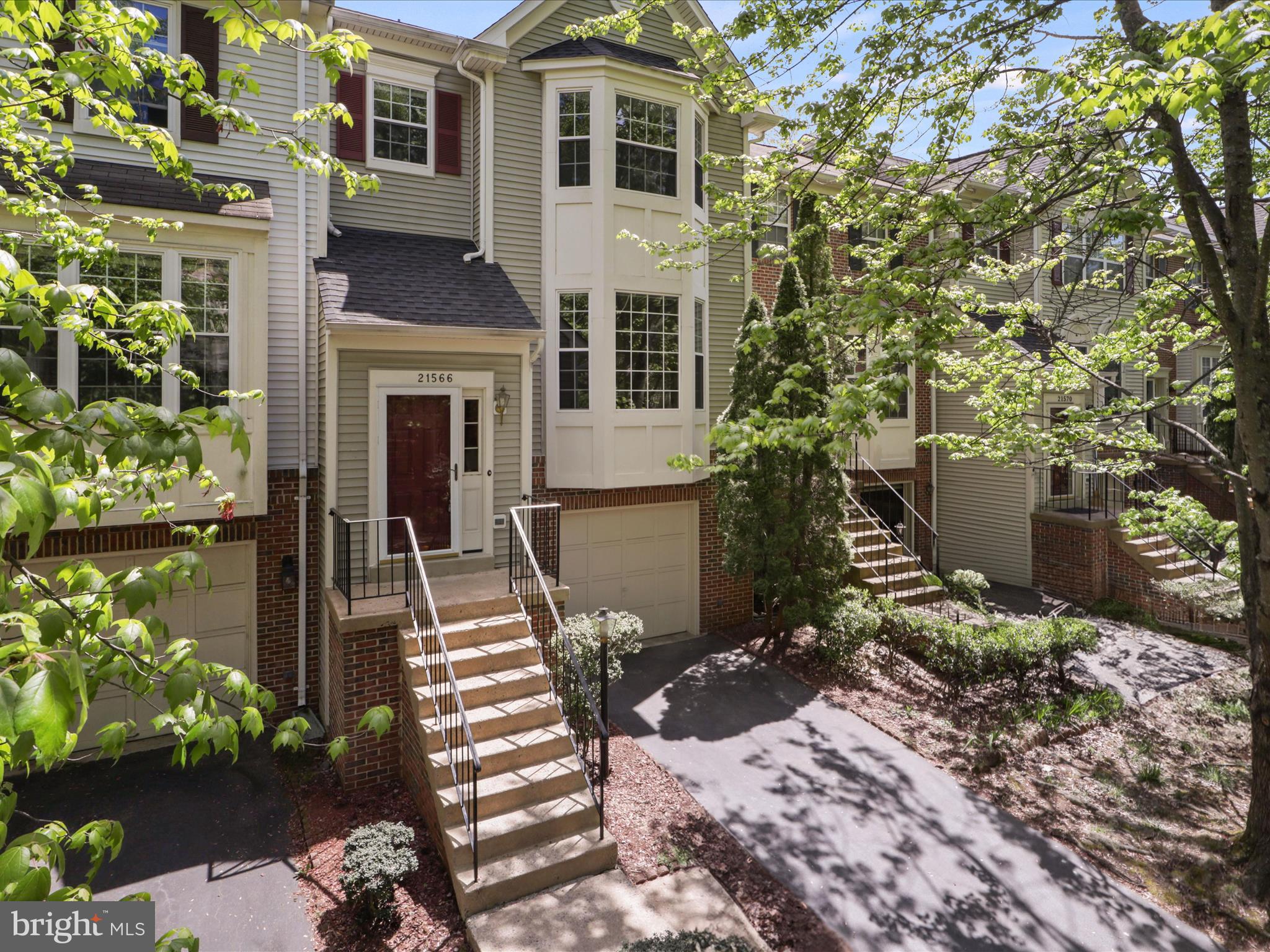 21566 Bankbarn Ter