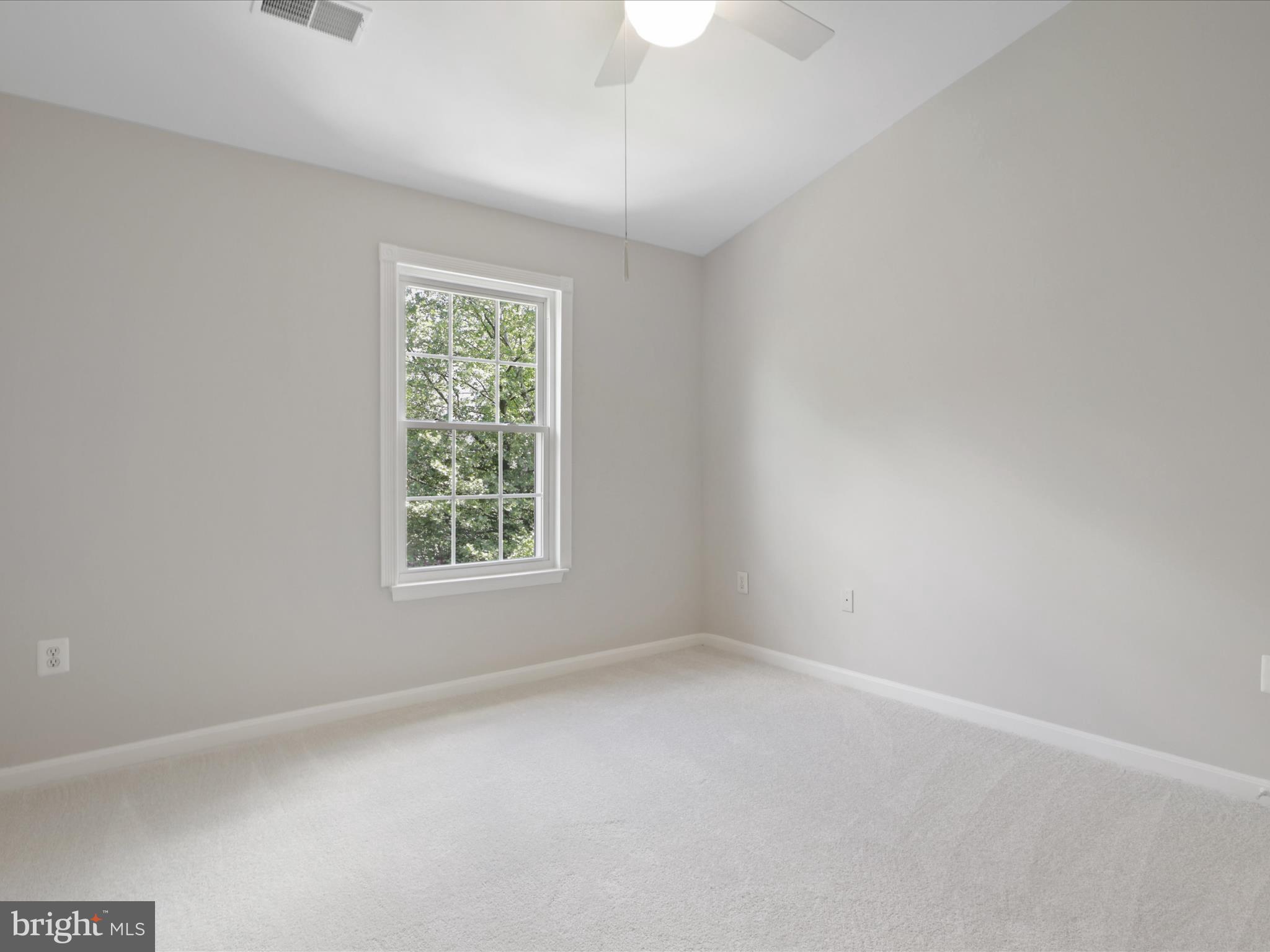 21566 Bankbarn Ter