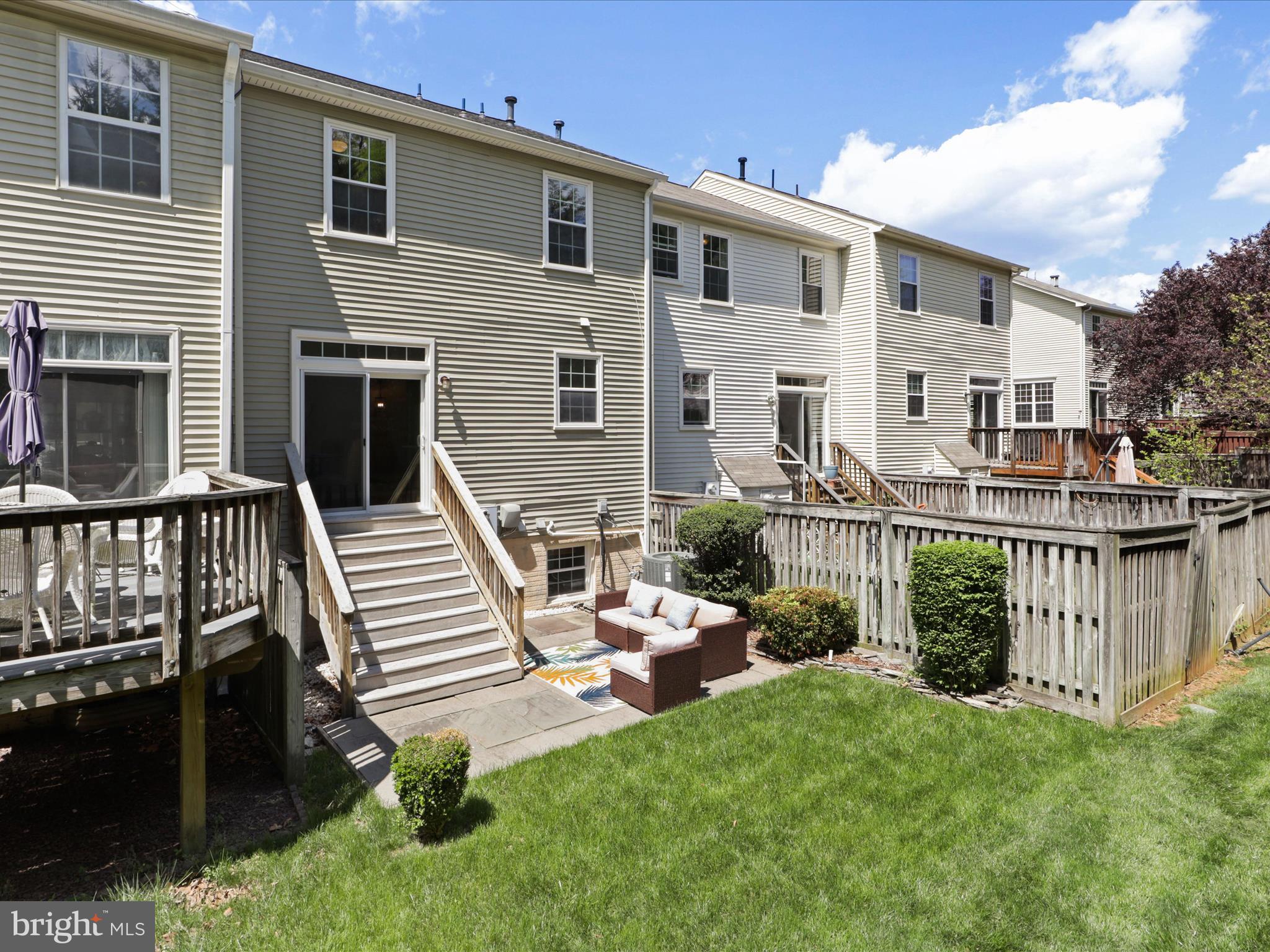 21566 Bankbarn Ter