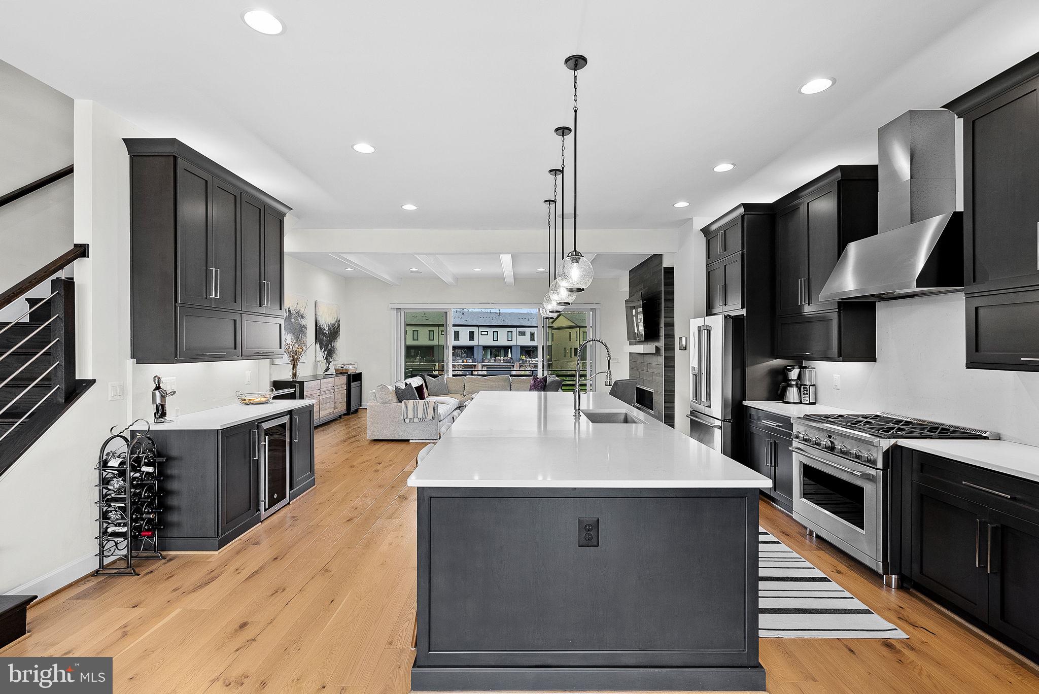 20277 Oak Bluff Dr