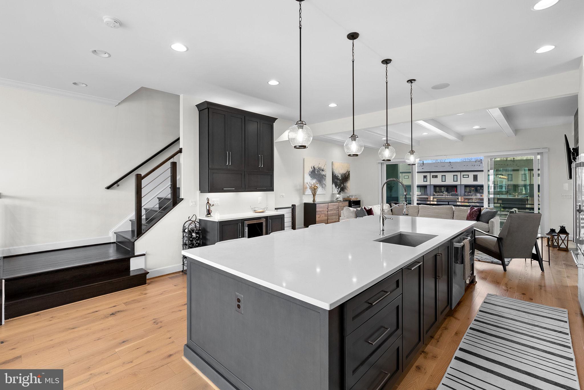 20277 Oak Bluff Dr
