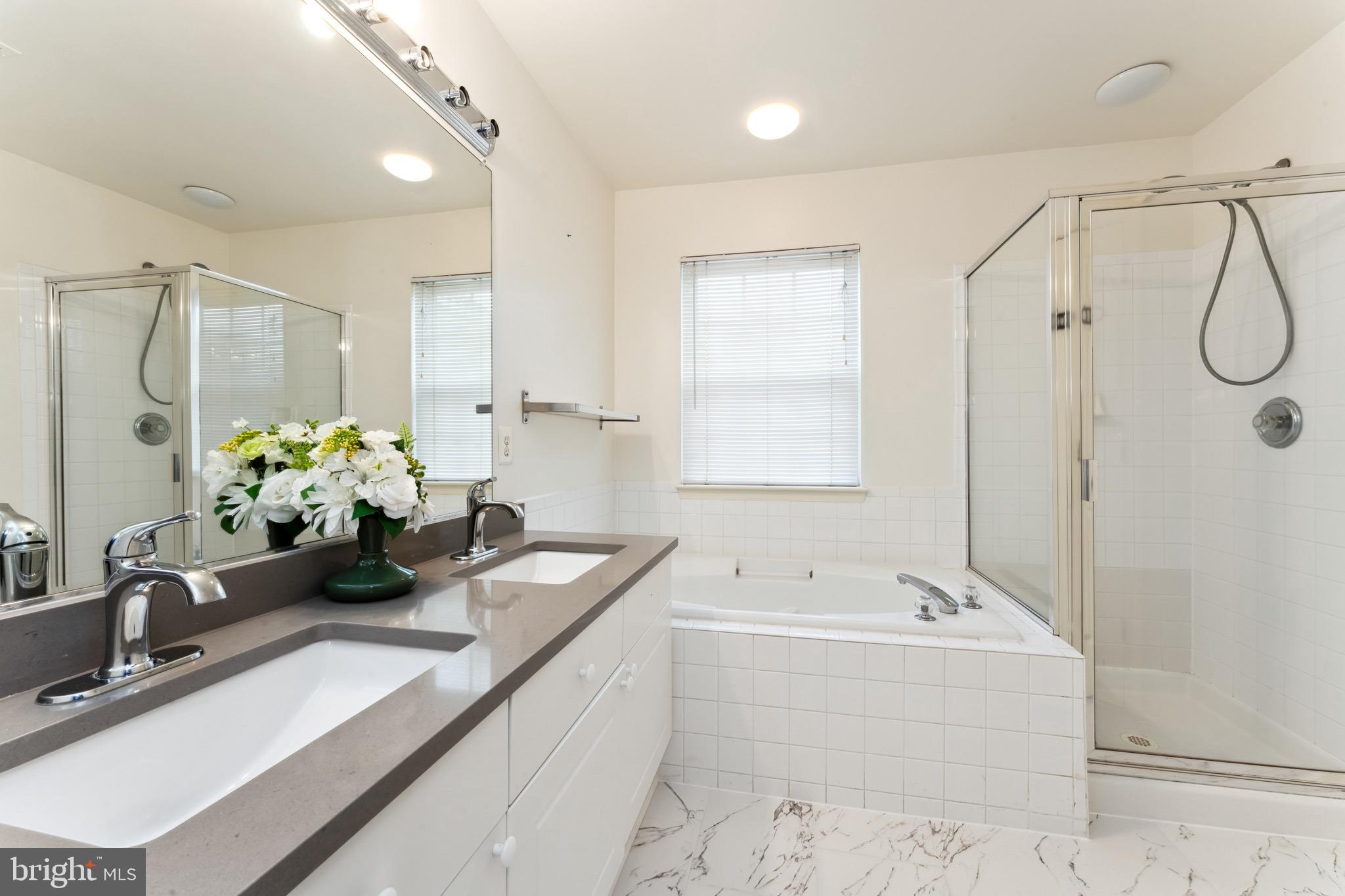 43460 Greenwich Sq