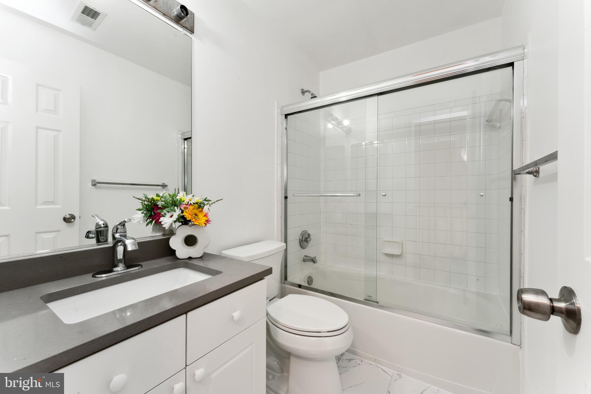 43460 Greenwich Sq