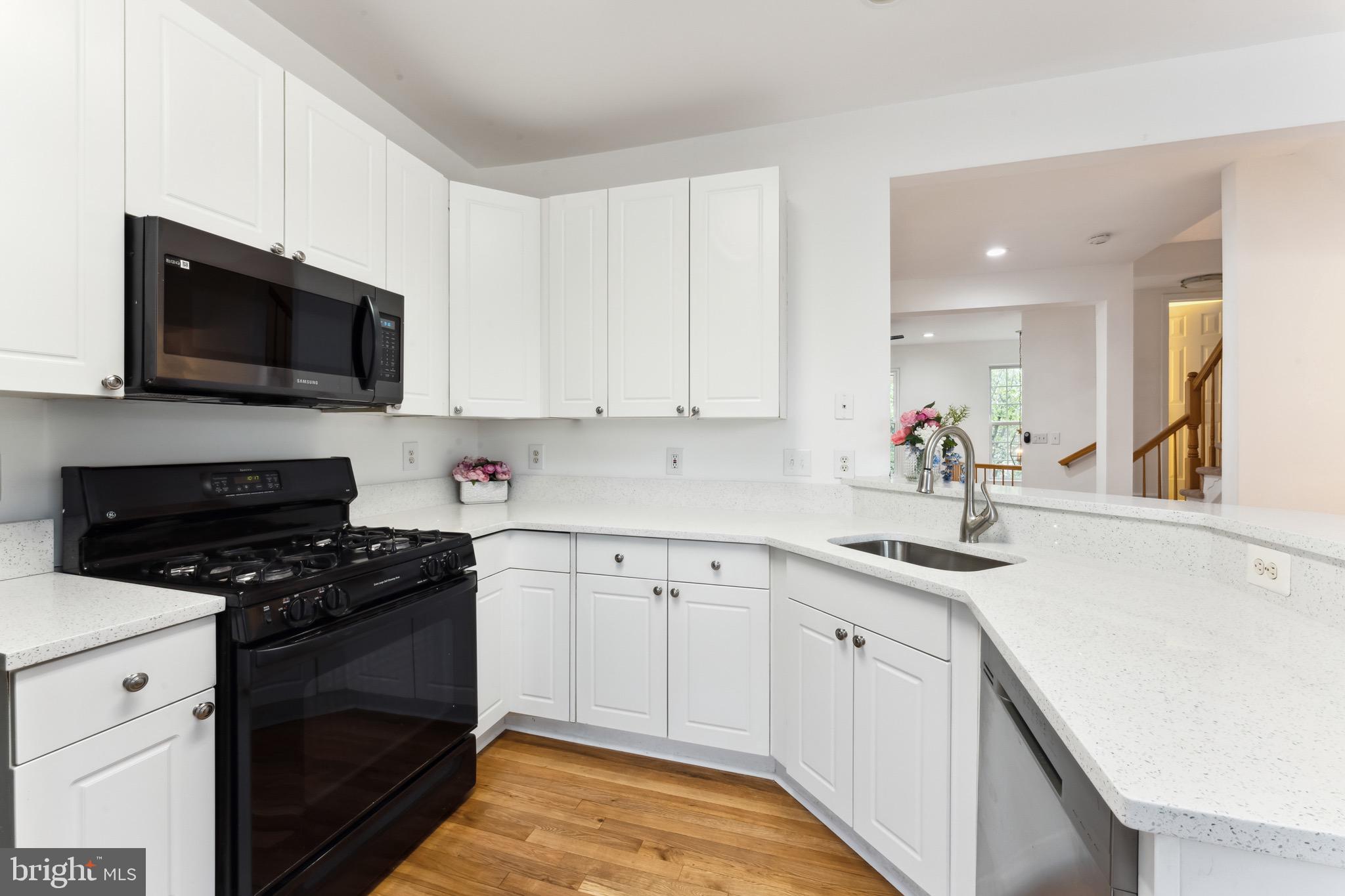 43460 Greenwich Sq