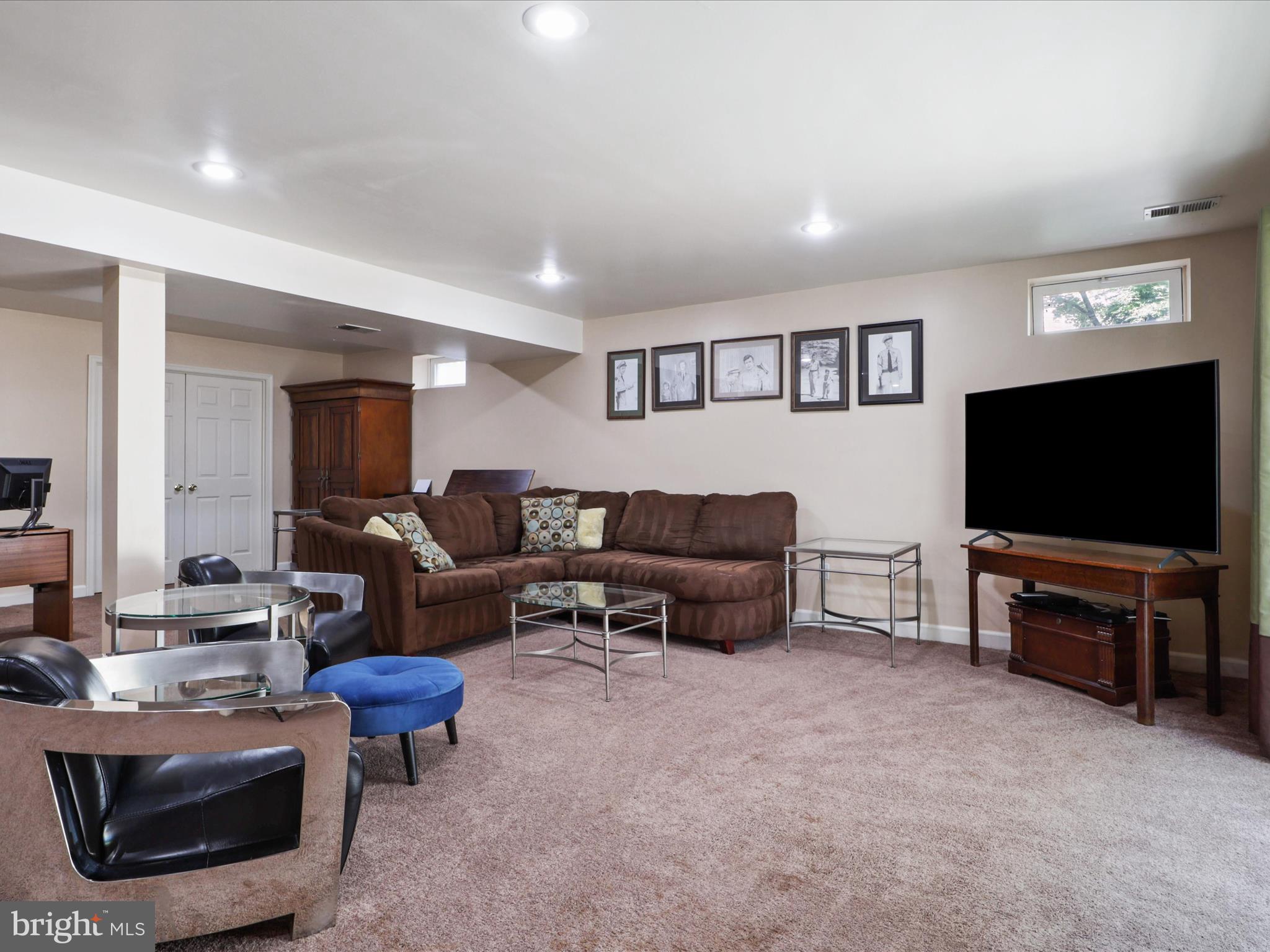 47105 Glenaire Ct