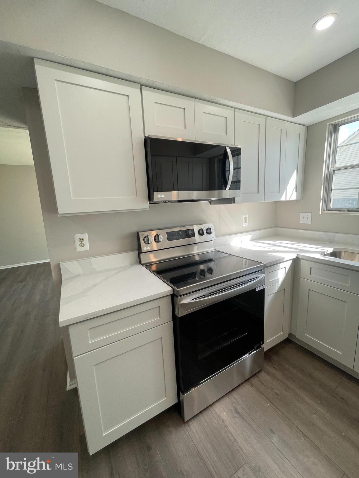 102 Fort Evans Rd SE #B