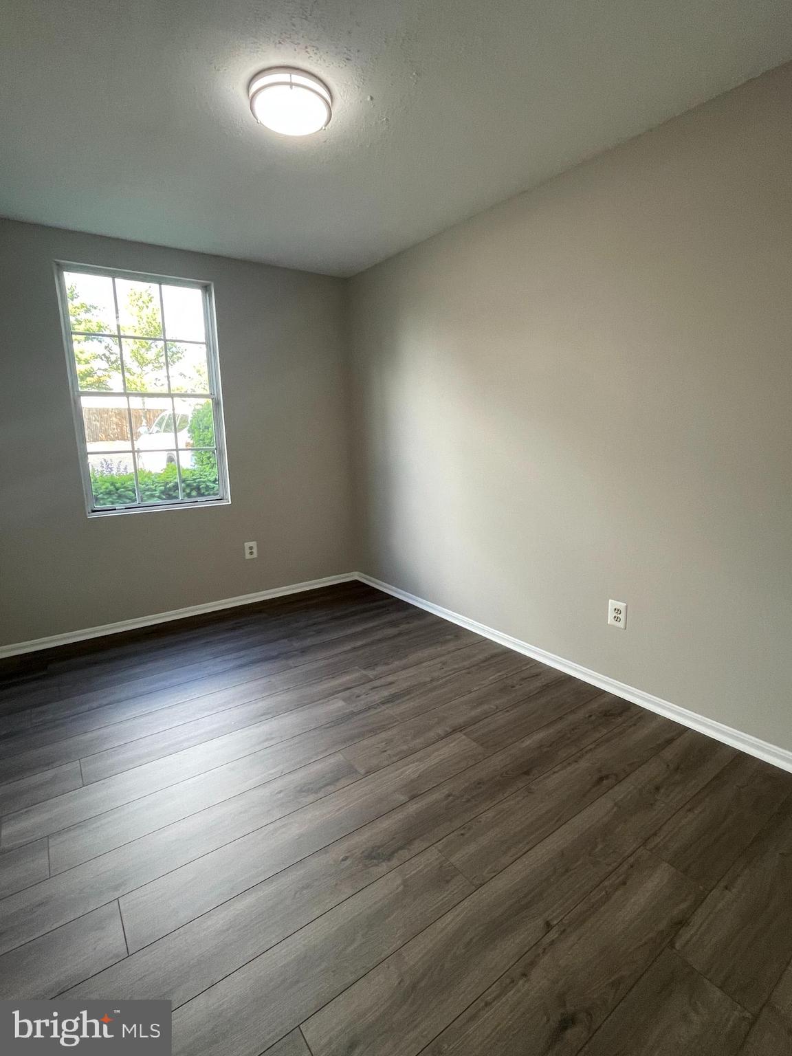 102 Fort Evans Rd SE #B