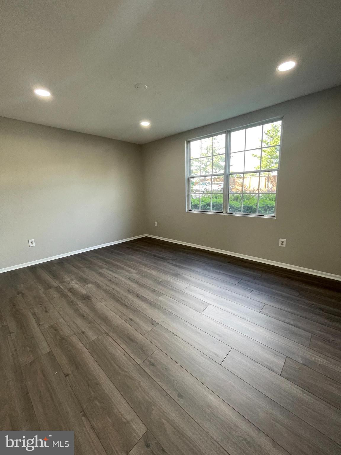 102 Fort Evans Rd SE #B