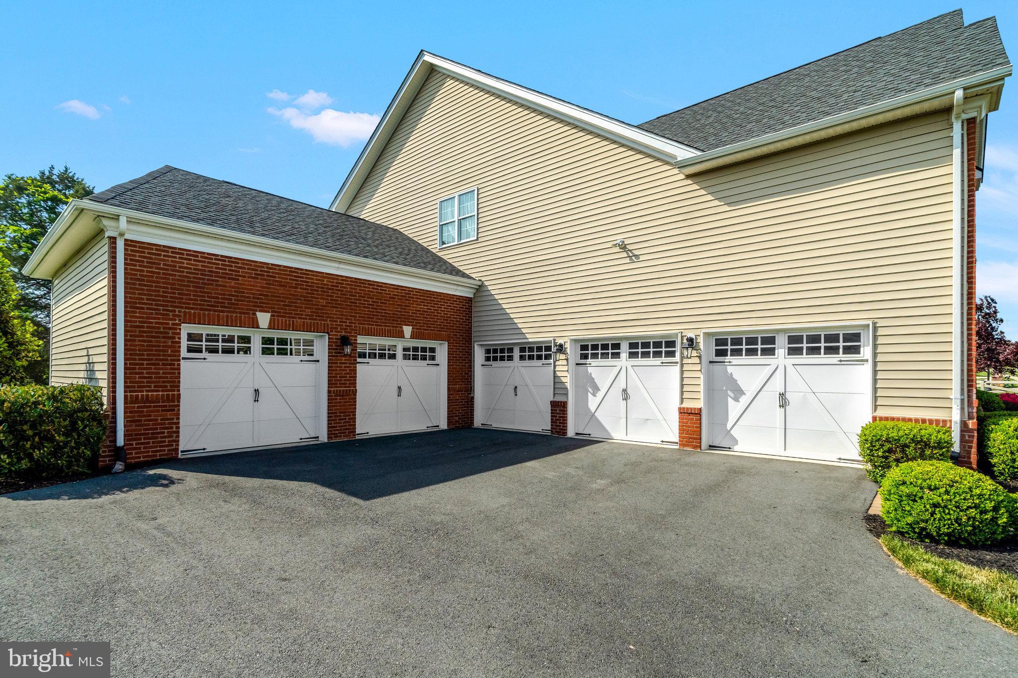 24325 Eagles Landing Pl