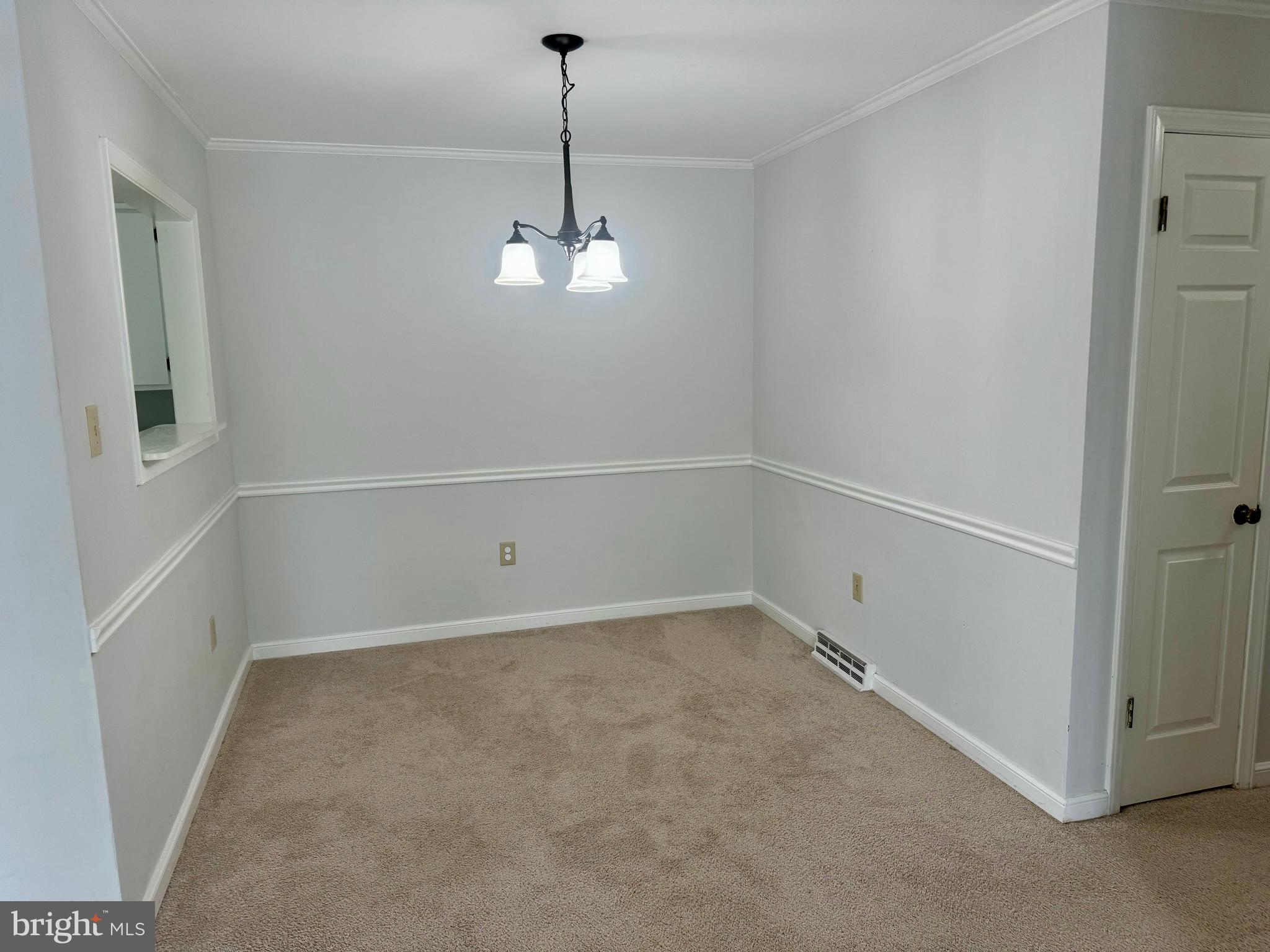 243 Loudoun St #I