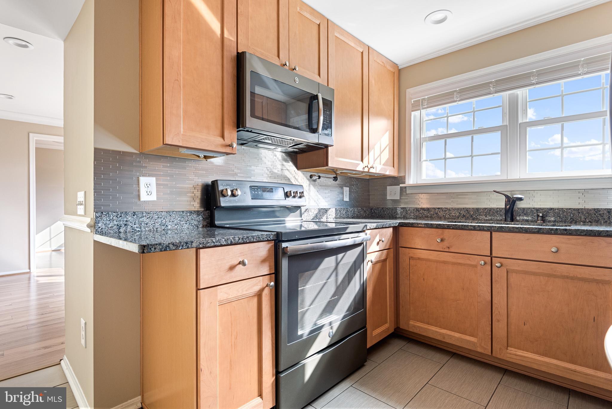 103 Fort Evans Rd SE #B