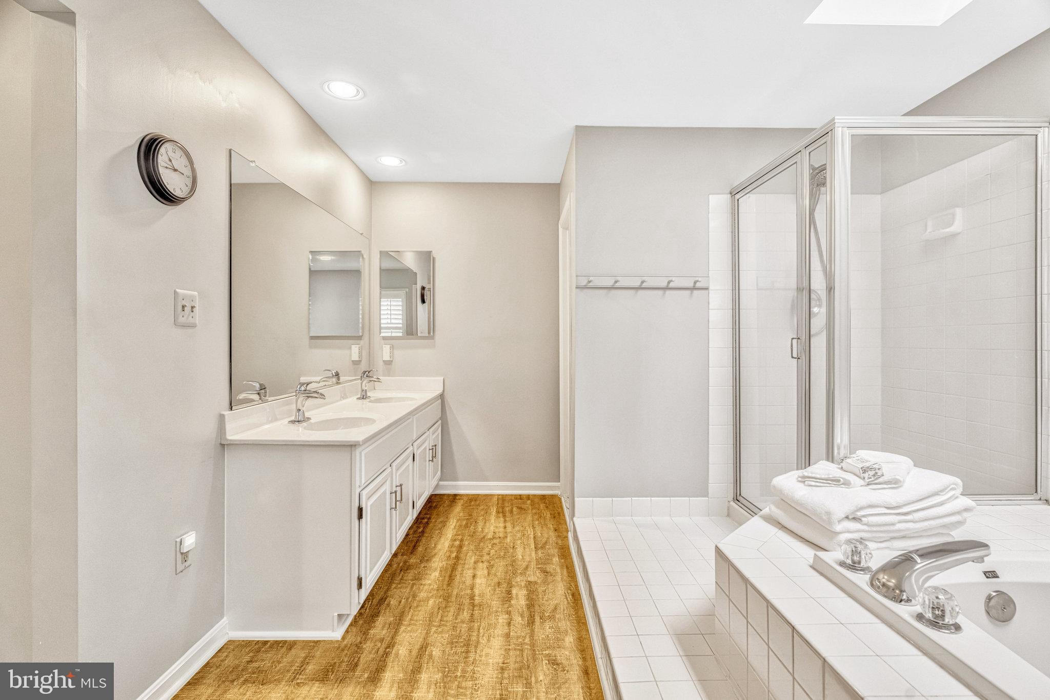 43858 Amity Pl