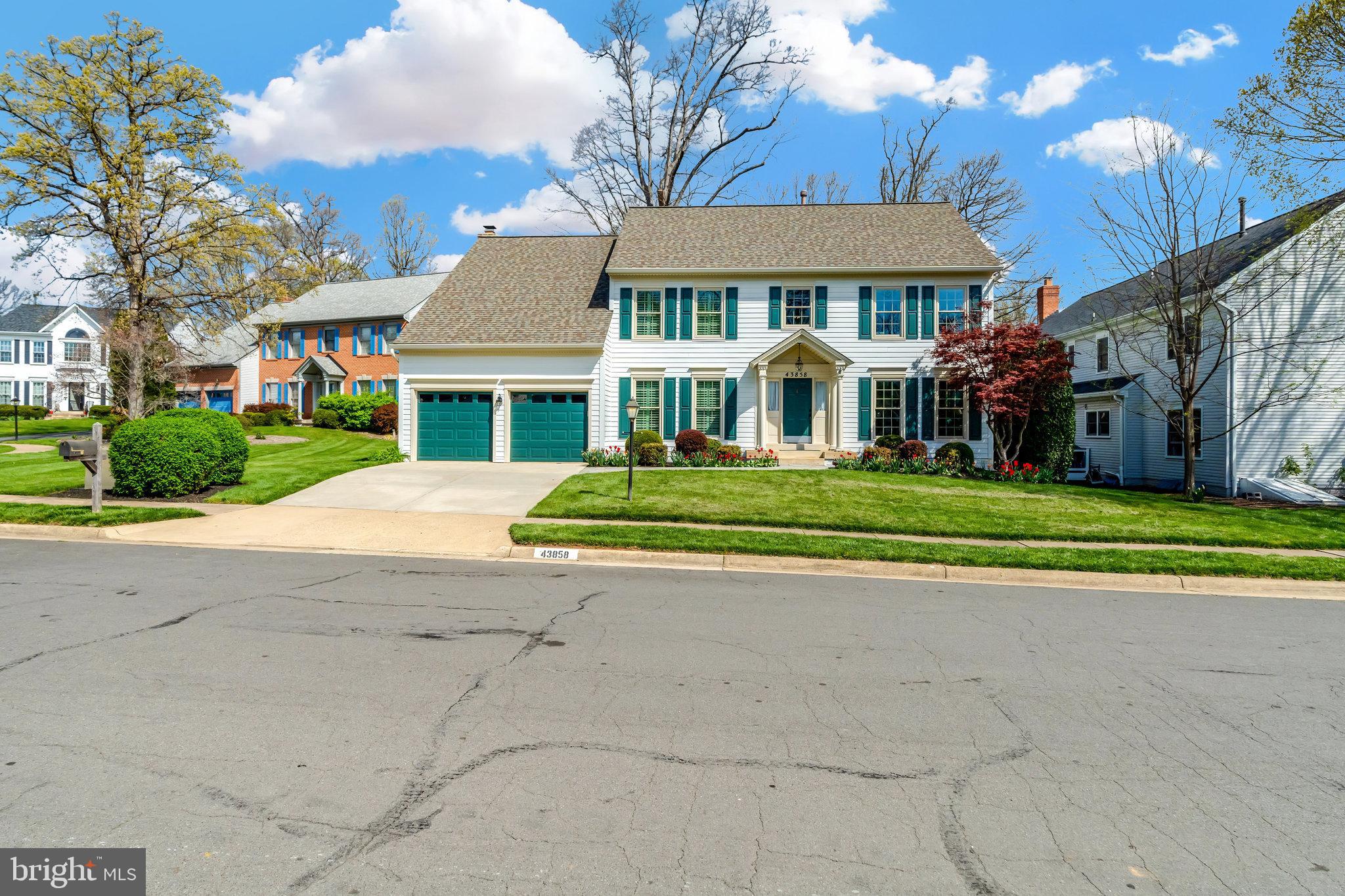 43858 Amity Pl