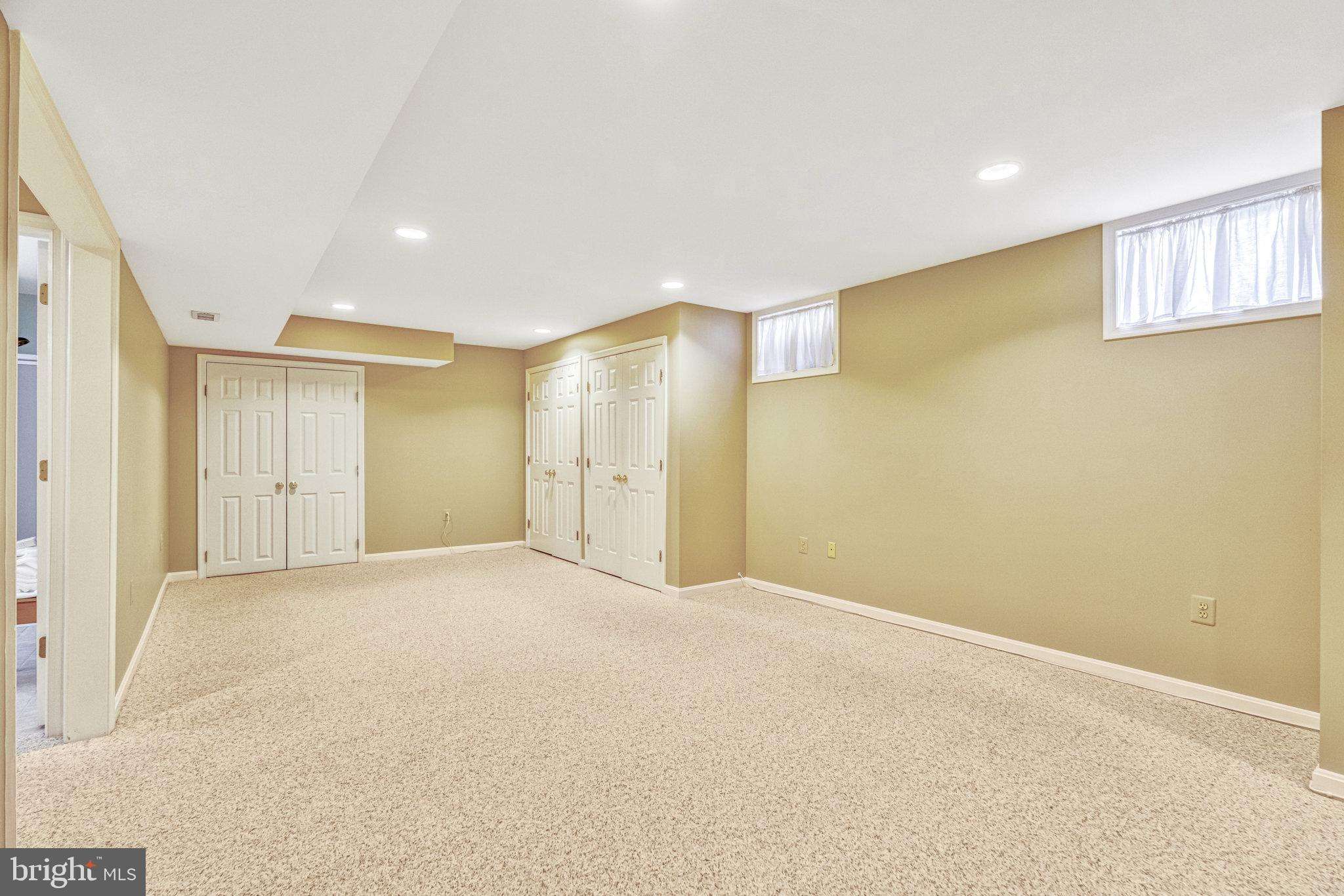 43858 Amity Pl