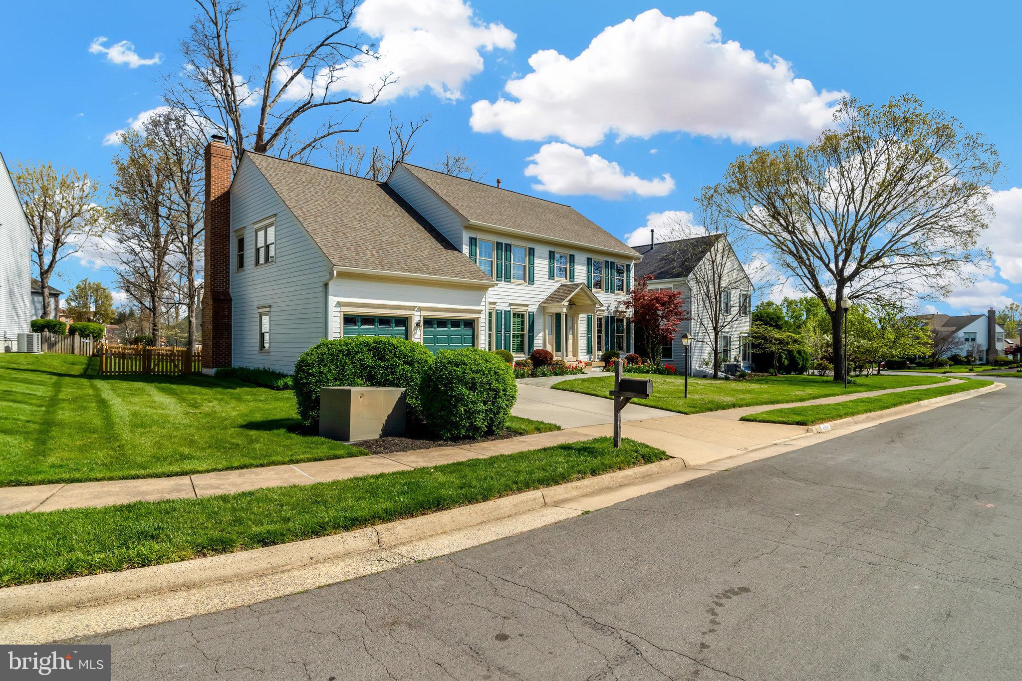 43858 Amity Pl