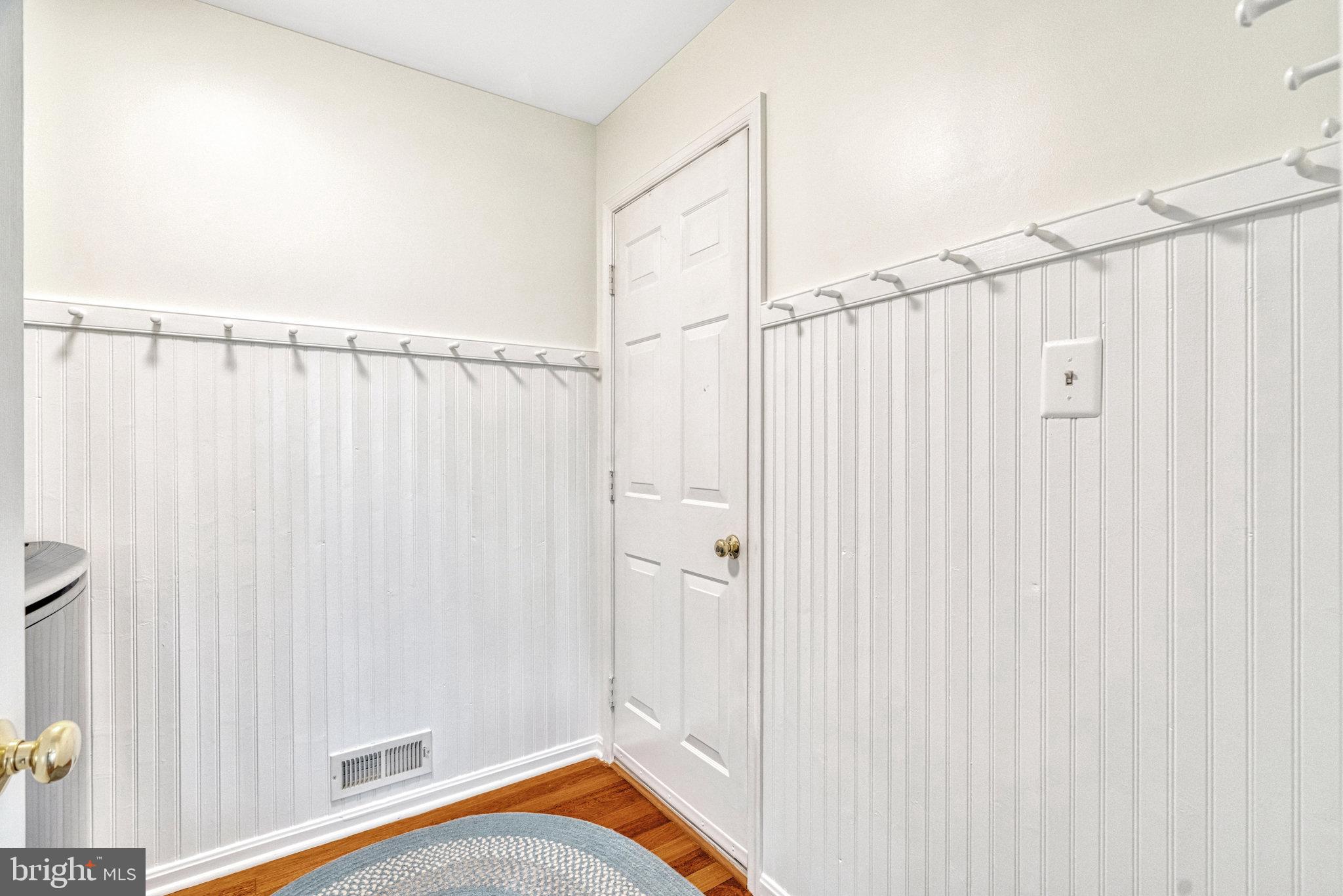 43858 Amity Pl