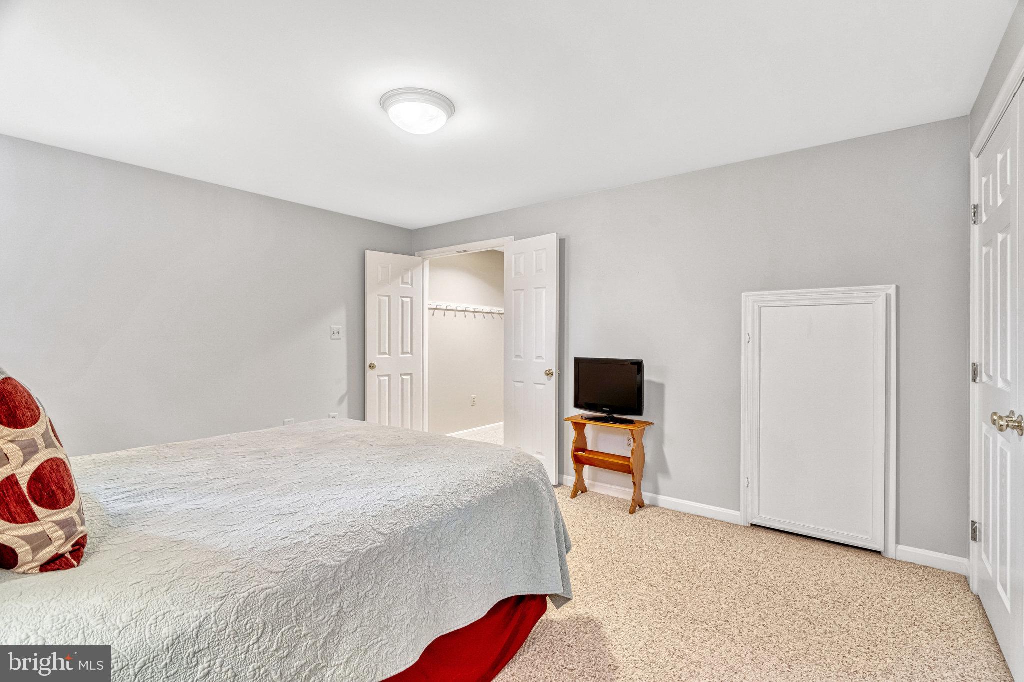 43858 Amity Pl