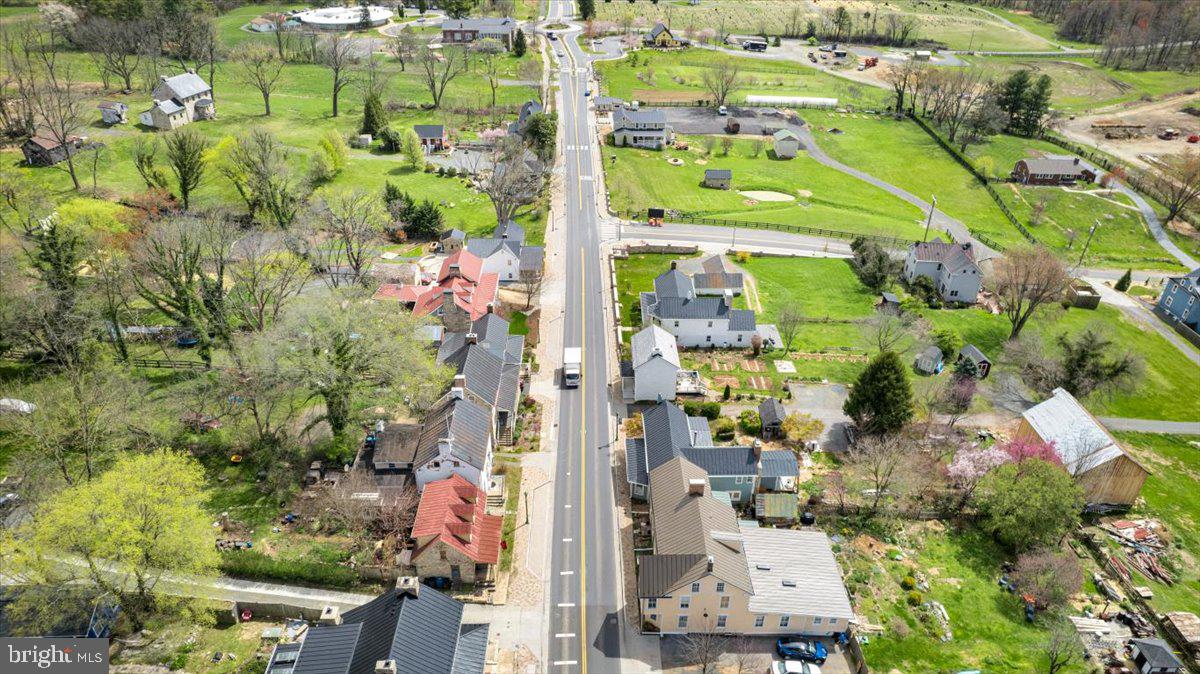 Pinehill Lane