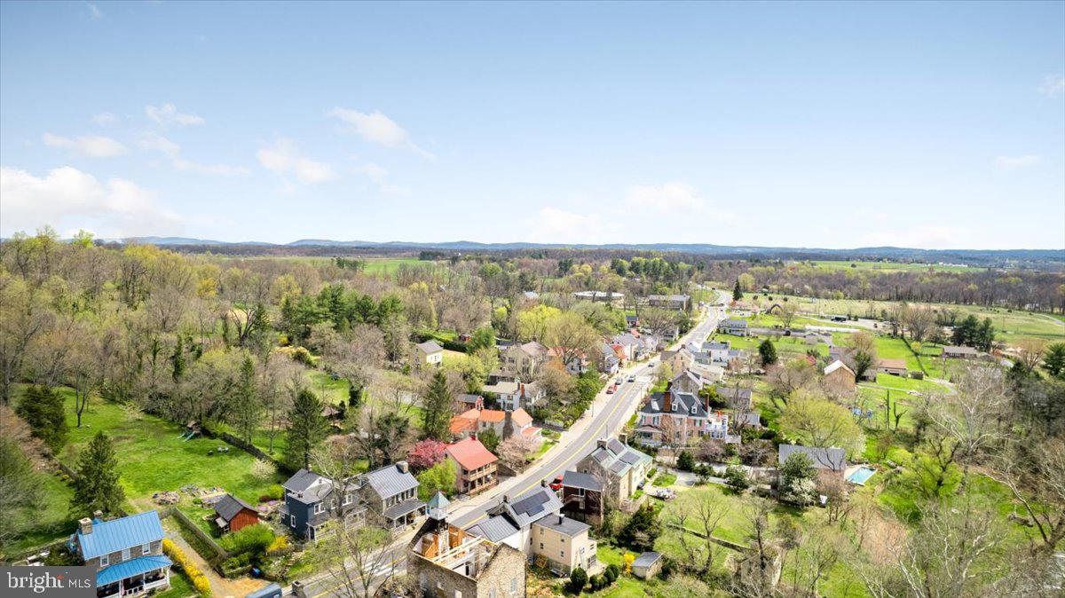 Pinehill Lane