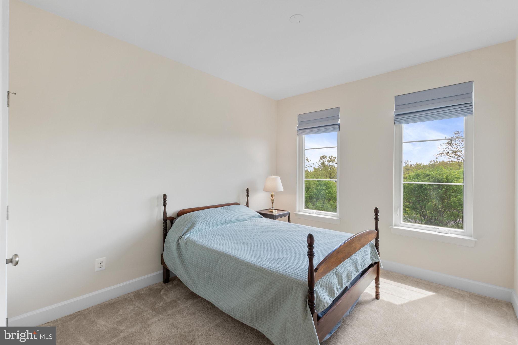23162 Brooksbank Sq