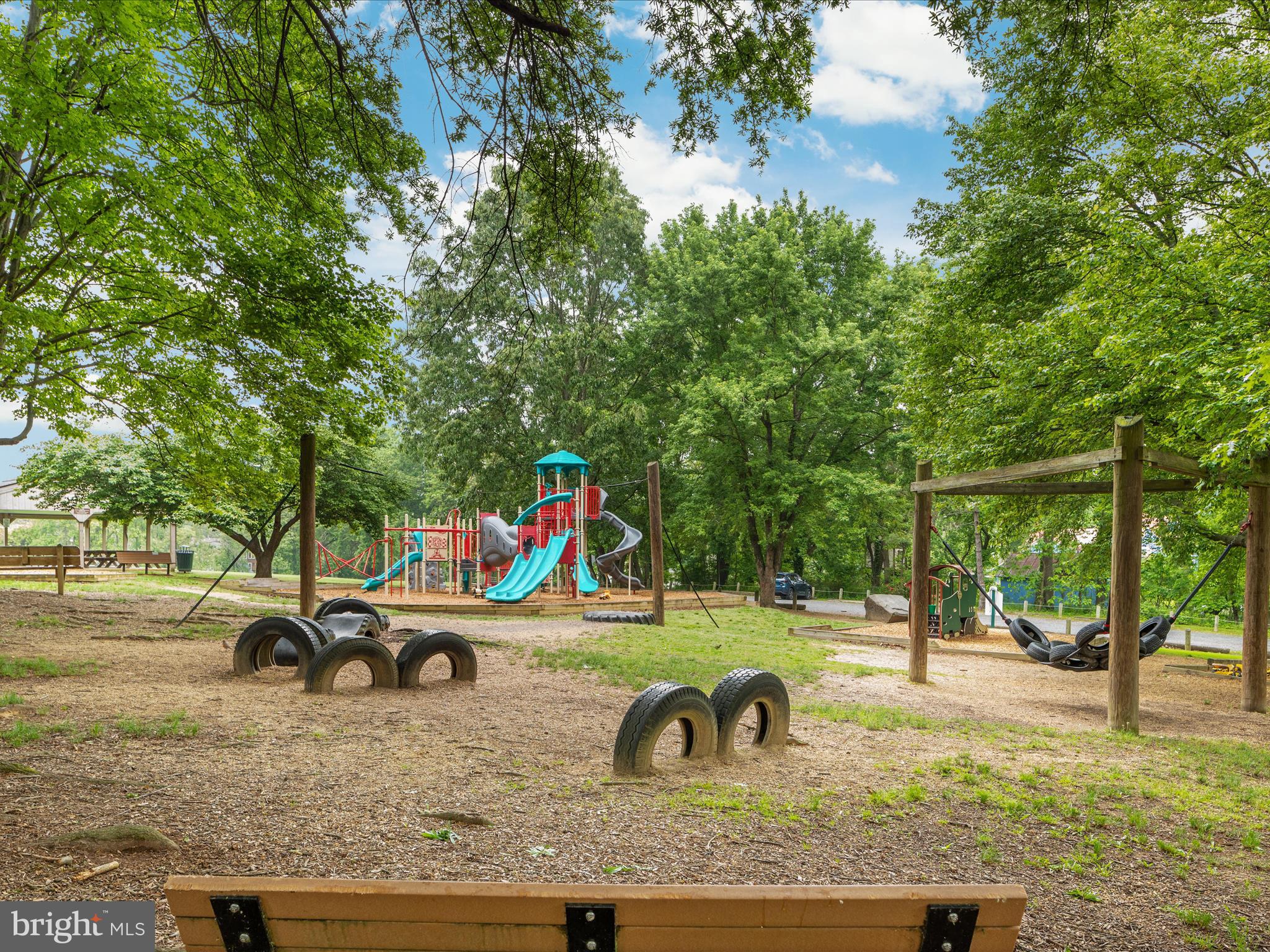 100 Peach Tree Ct