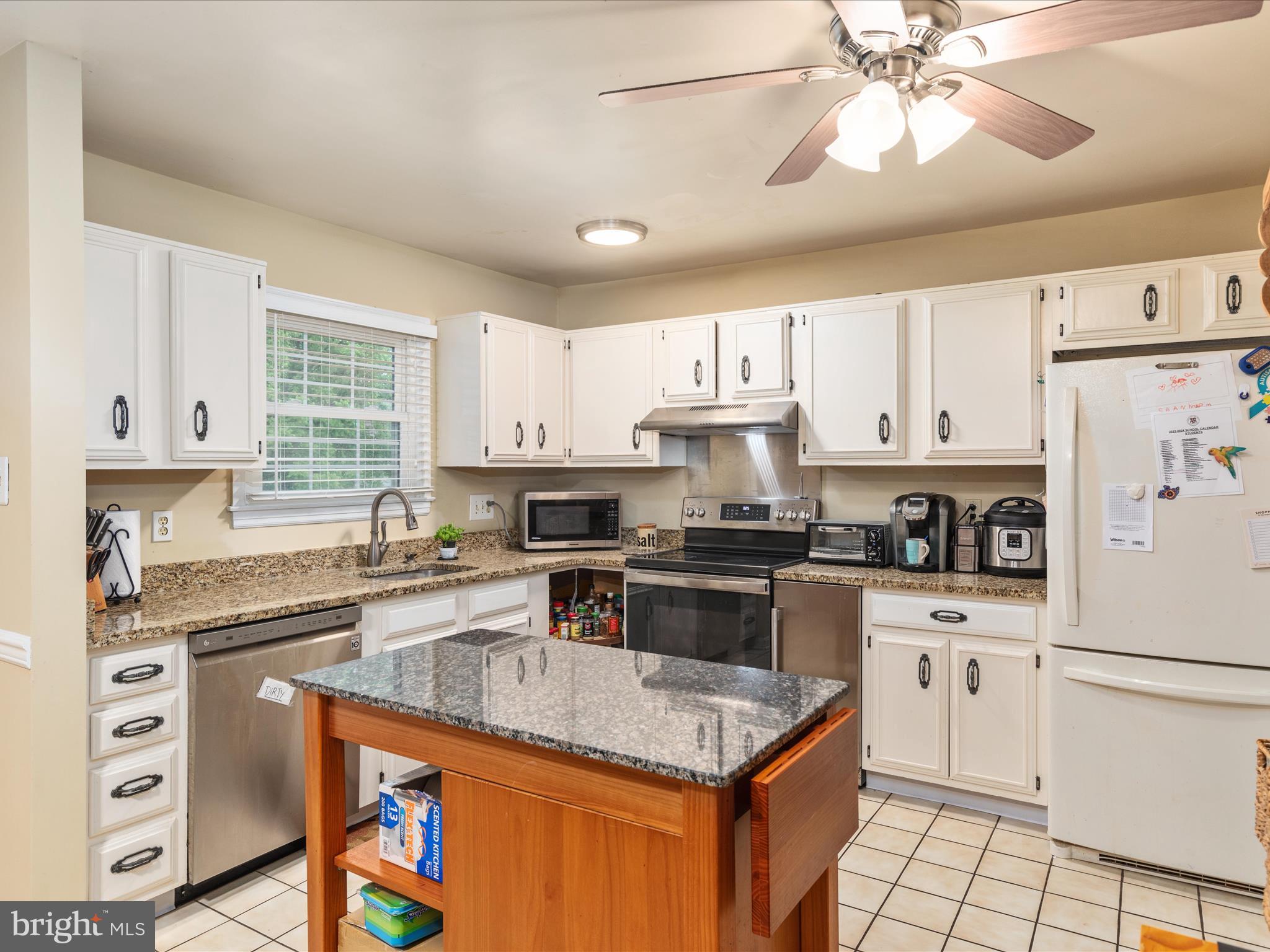 100 Peach Tree Ct