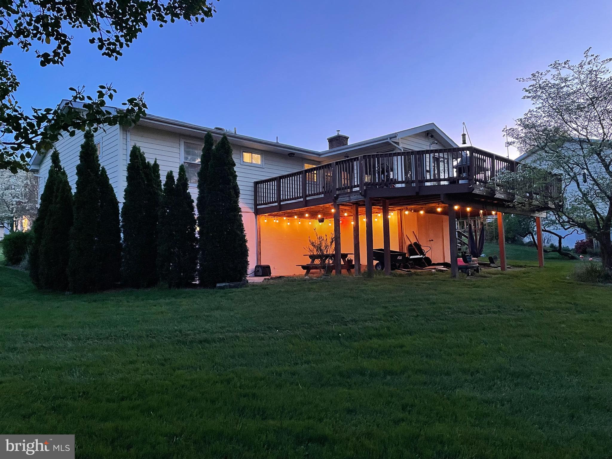 100 Peach Tree Ct