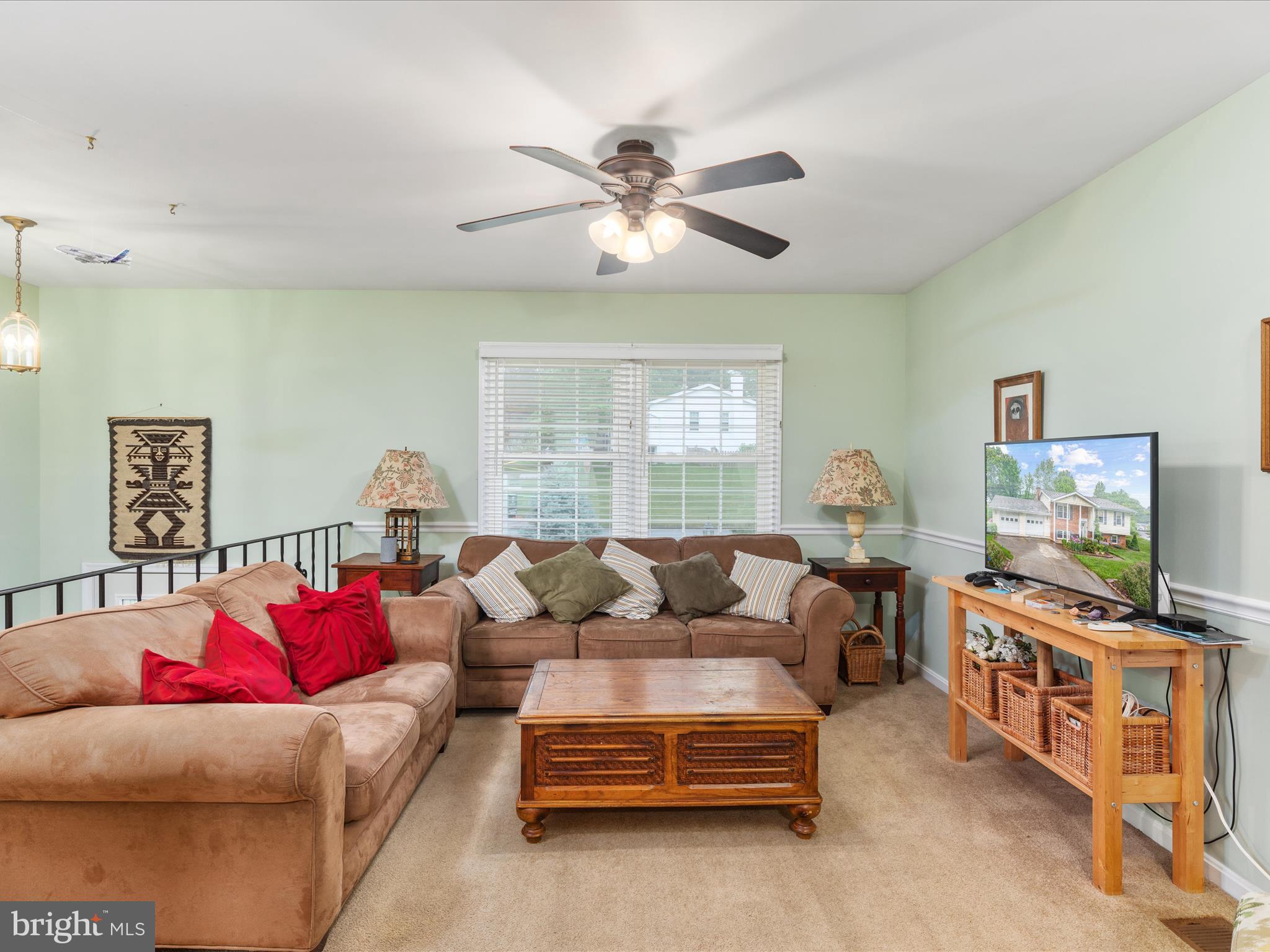 100 Peach Tree Ct