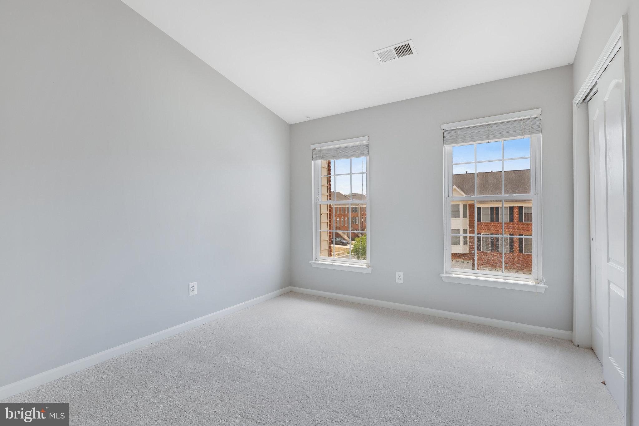 43724 Banshee Heights Ter